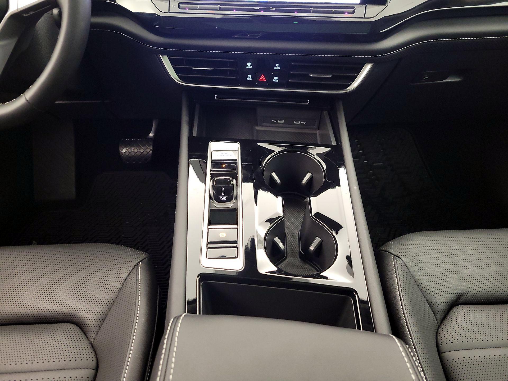 Thumbnail: 2024 Volkswagen Atlas - 18