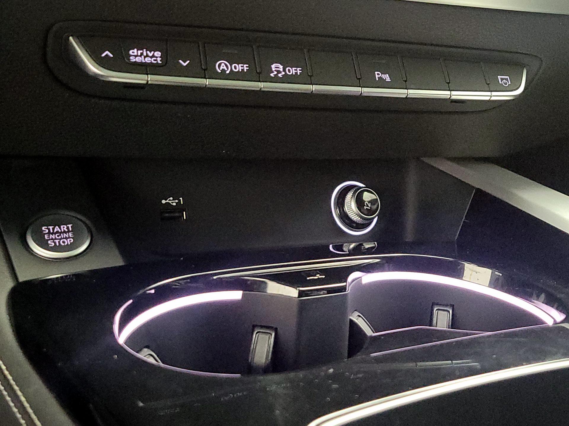 Thumbnail: 2020 Audi A4 - 18