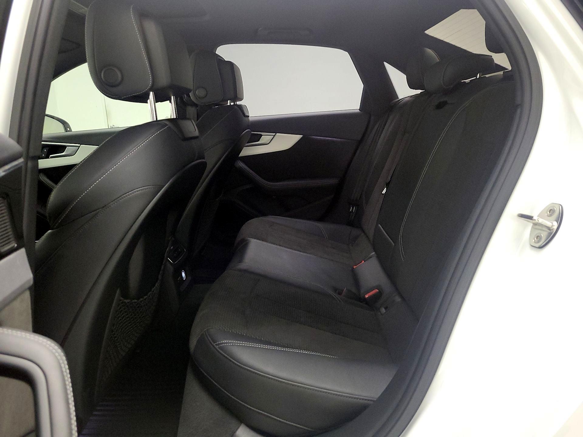 Thumbnail: 2020 Audi A4 - 20