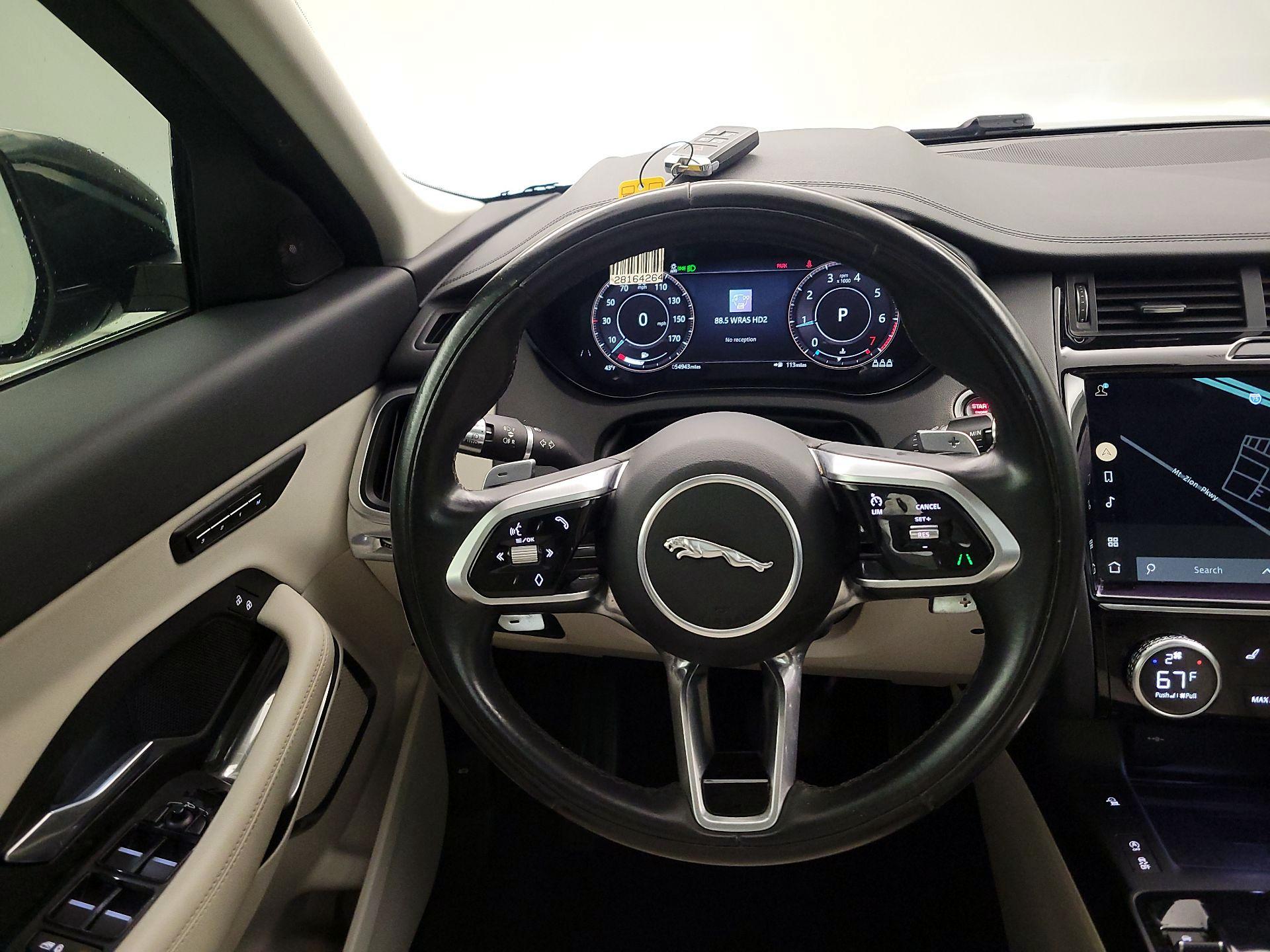 Thumbnail: 2022 Jaguar E-Pace - 10