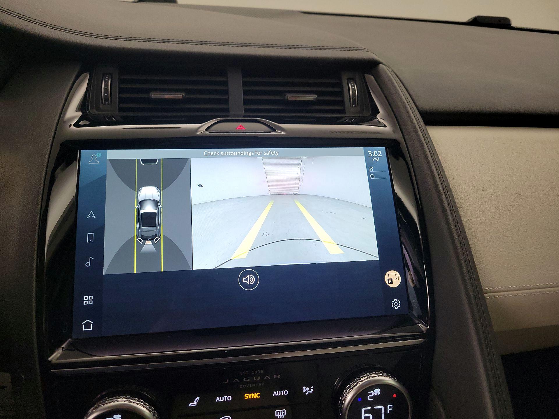 Thumbnail: 2022 Jaguar E-Pace - 15