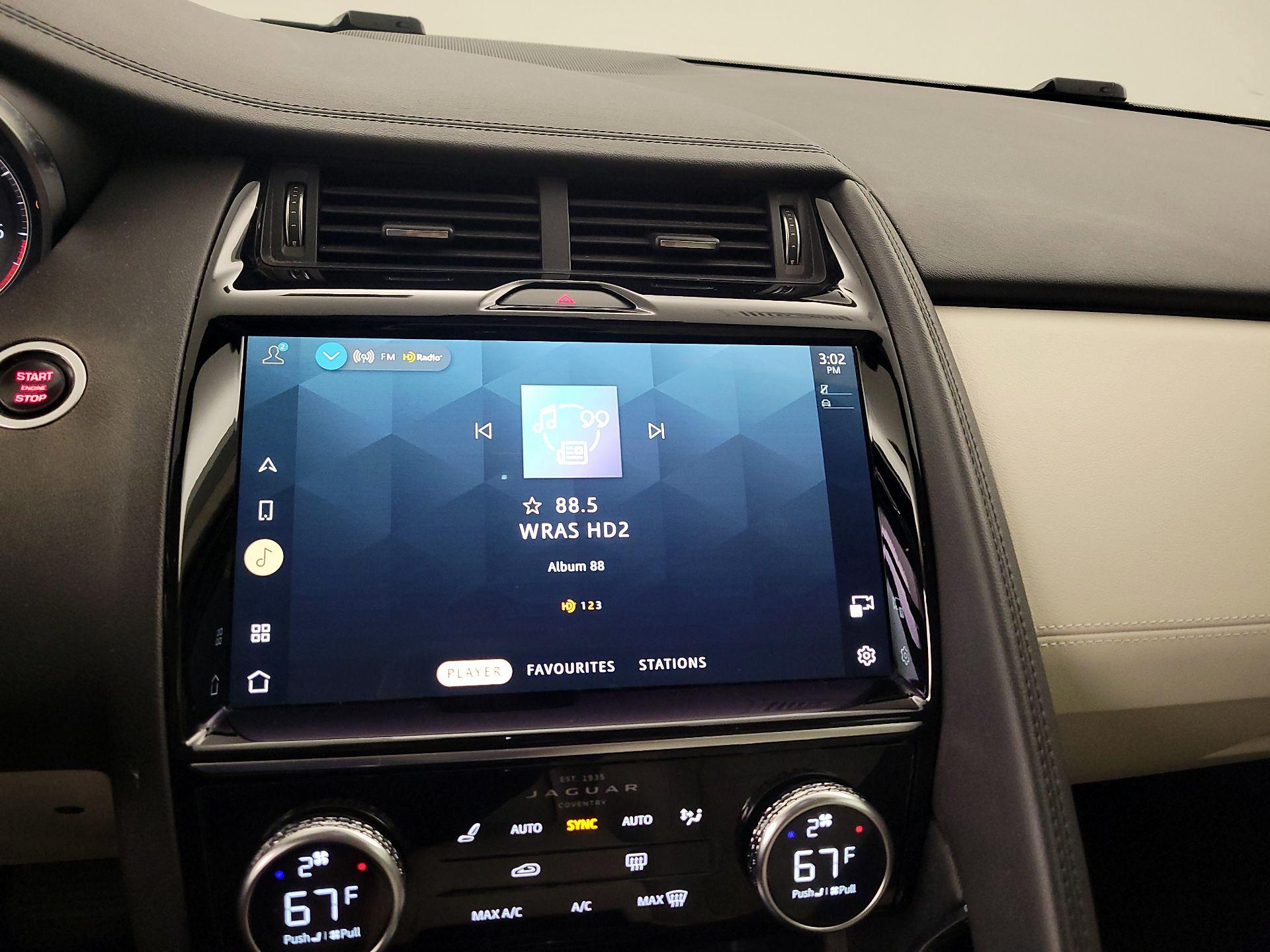 Thumbnail: 2022 Jaguar E-Pace - 16