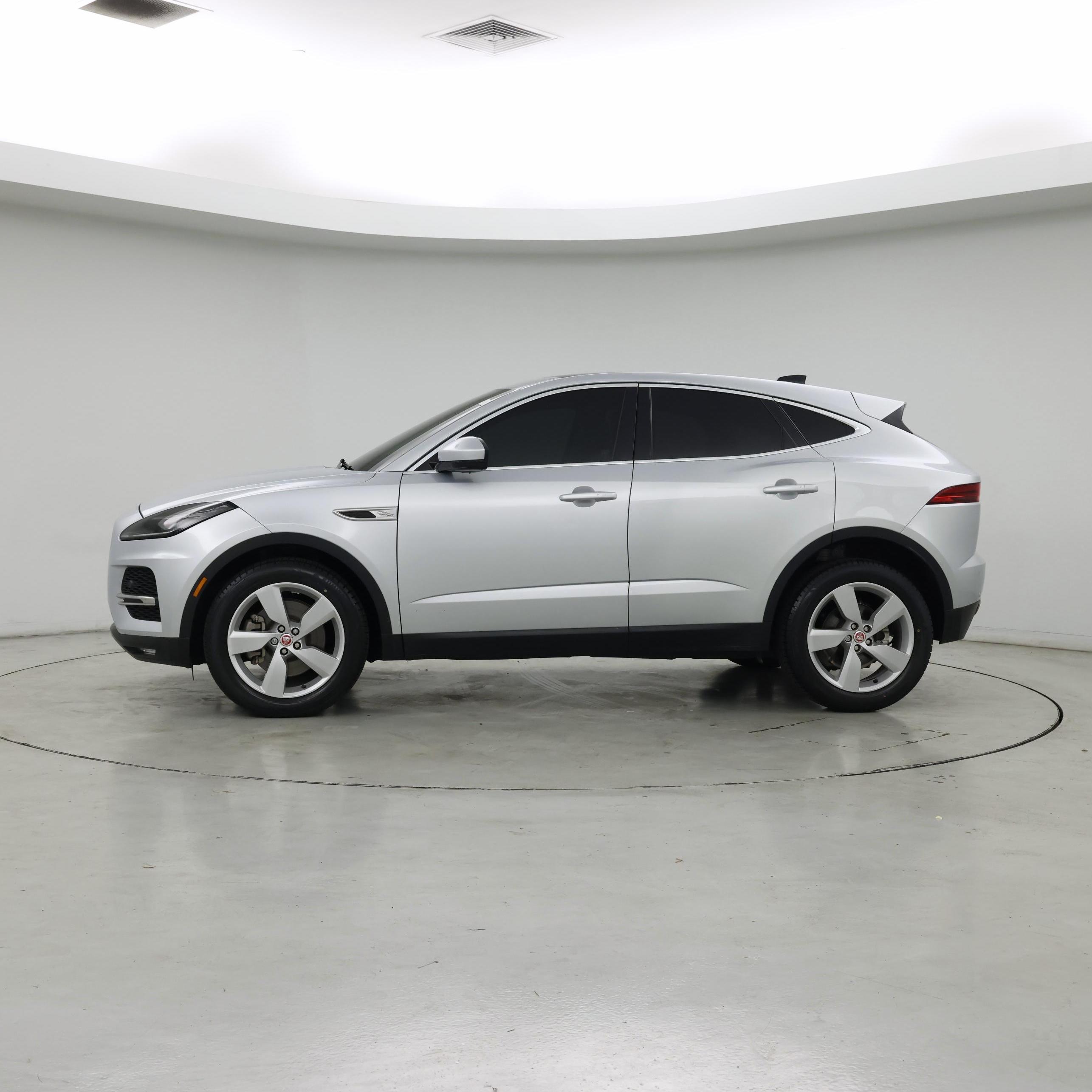 Thumbnail: 2022 Jaguar E-Pace - 3