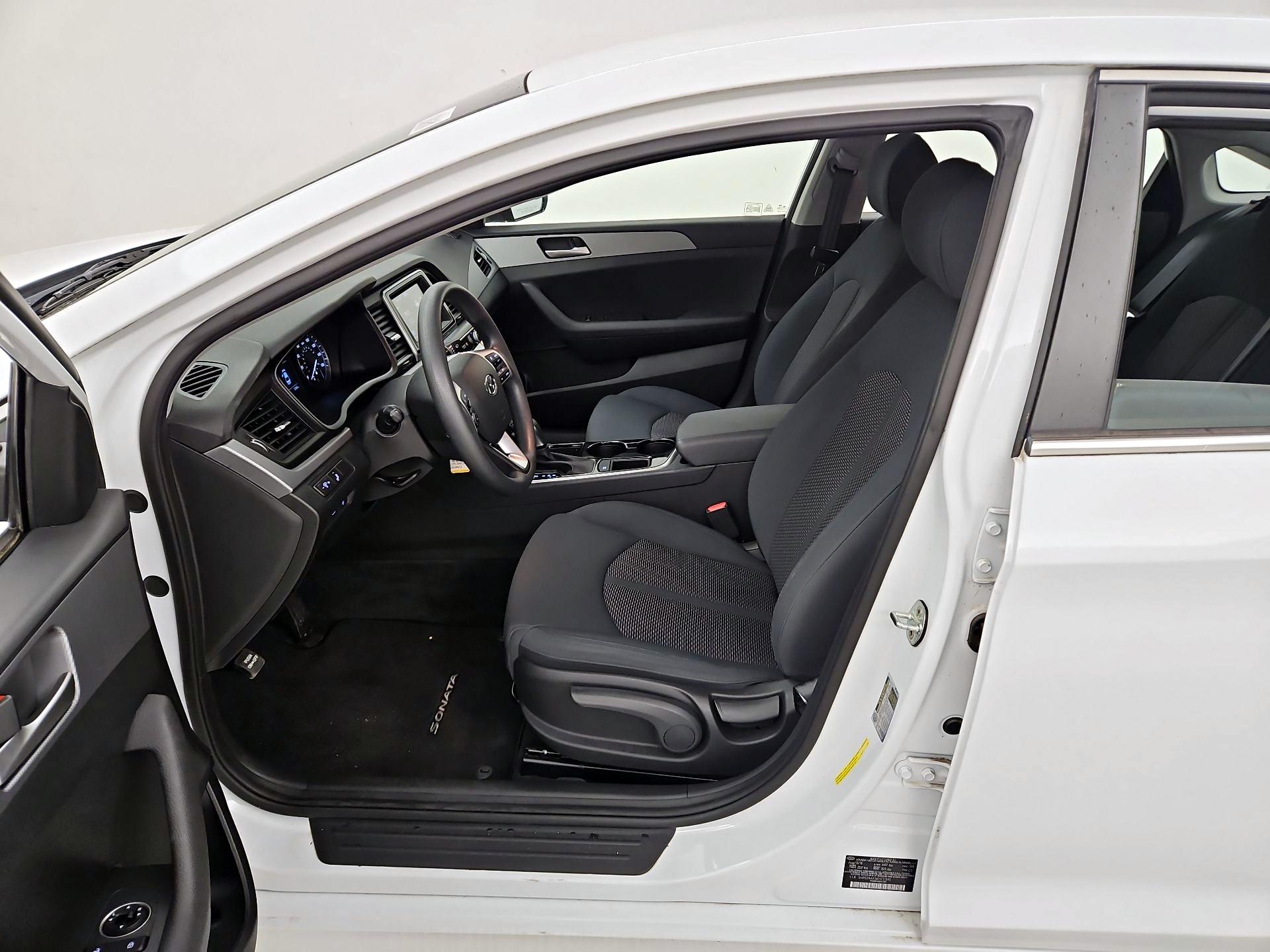 Thumbnail: 2019 Hyundai Sonata - 11