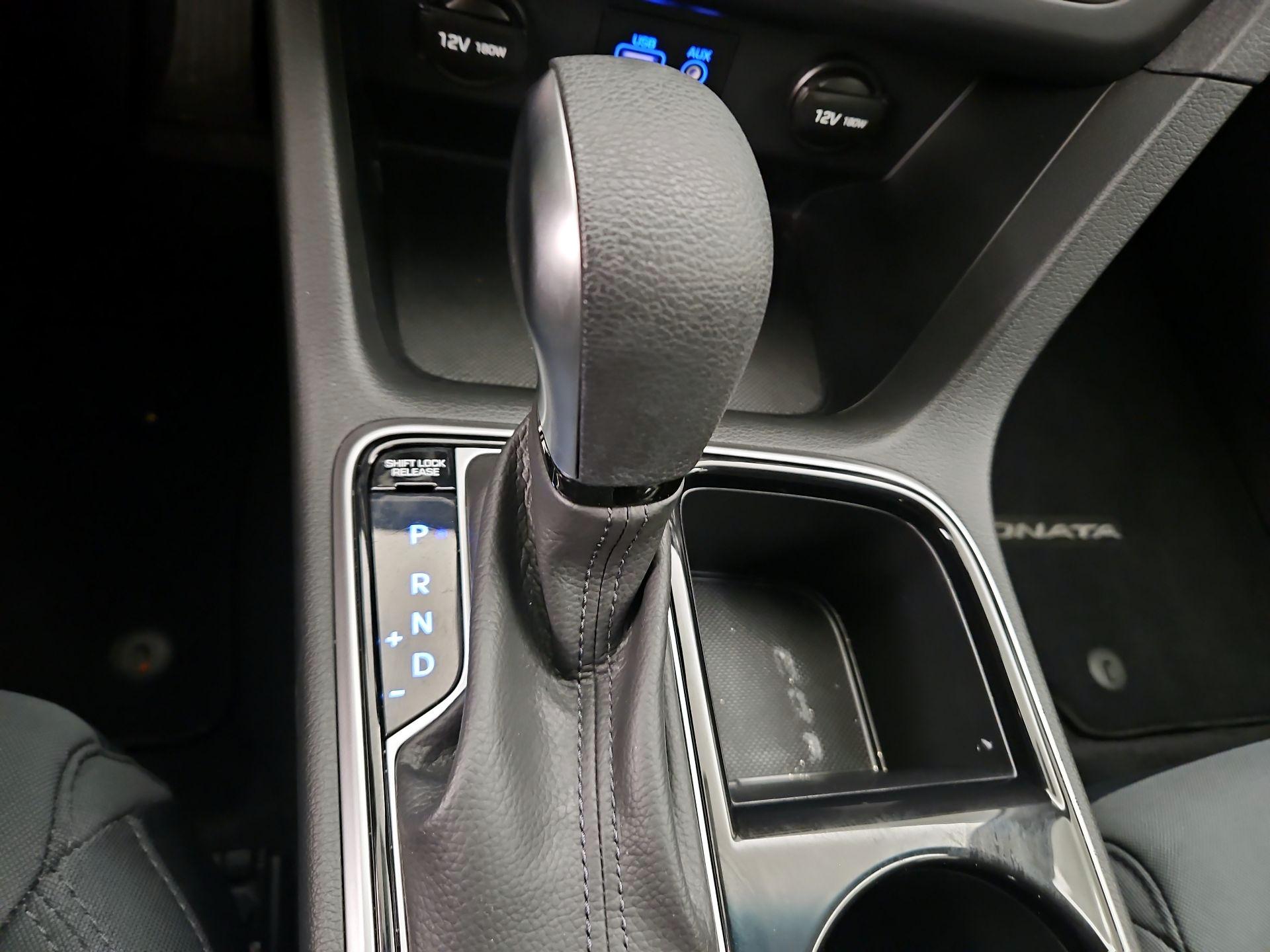 Thumbnail: 2019 Hyundai Sonata - 17