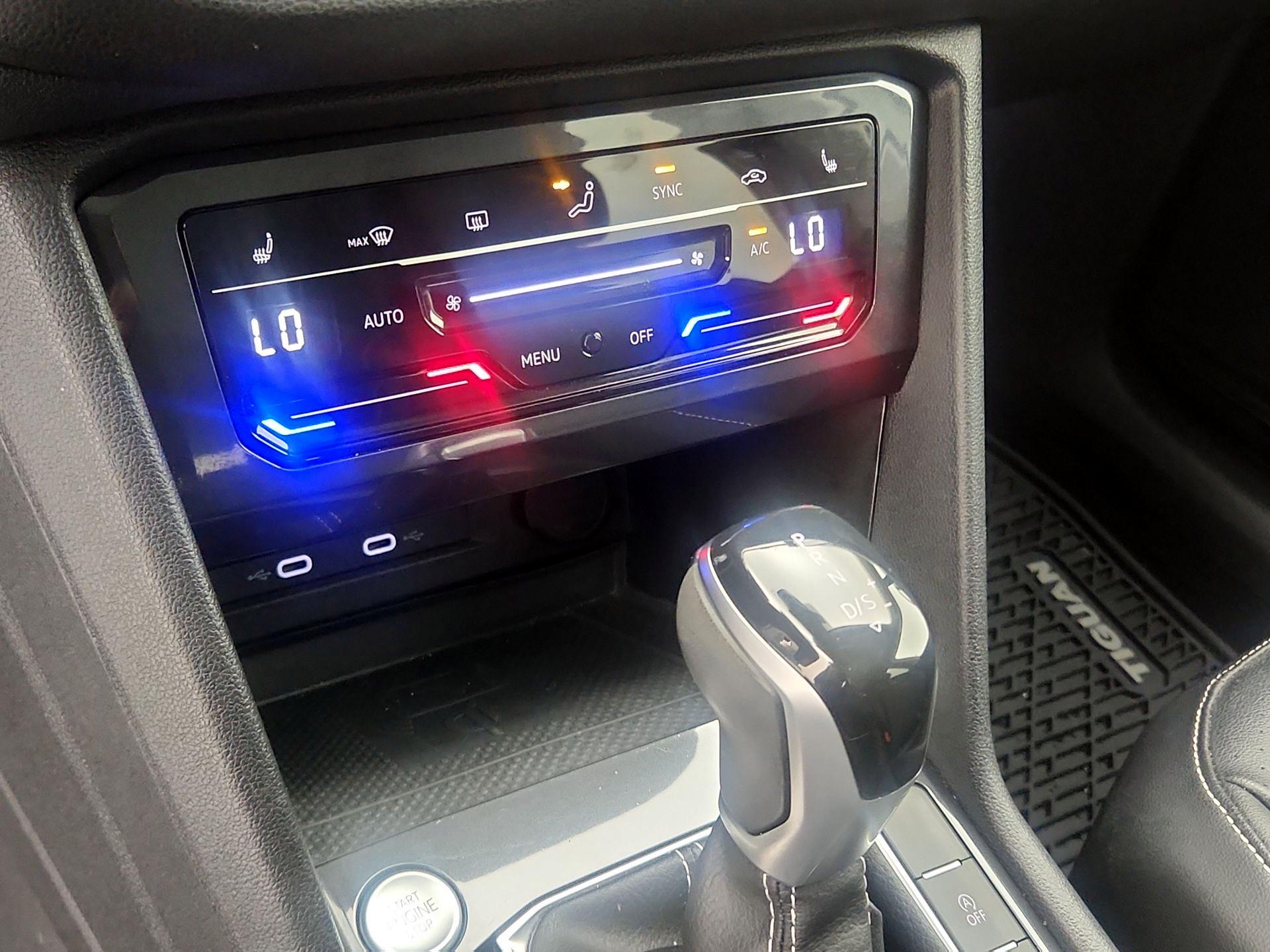 Thumbnail: 2022 Volkswagen Tiguan - 16