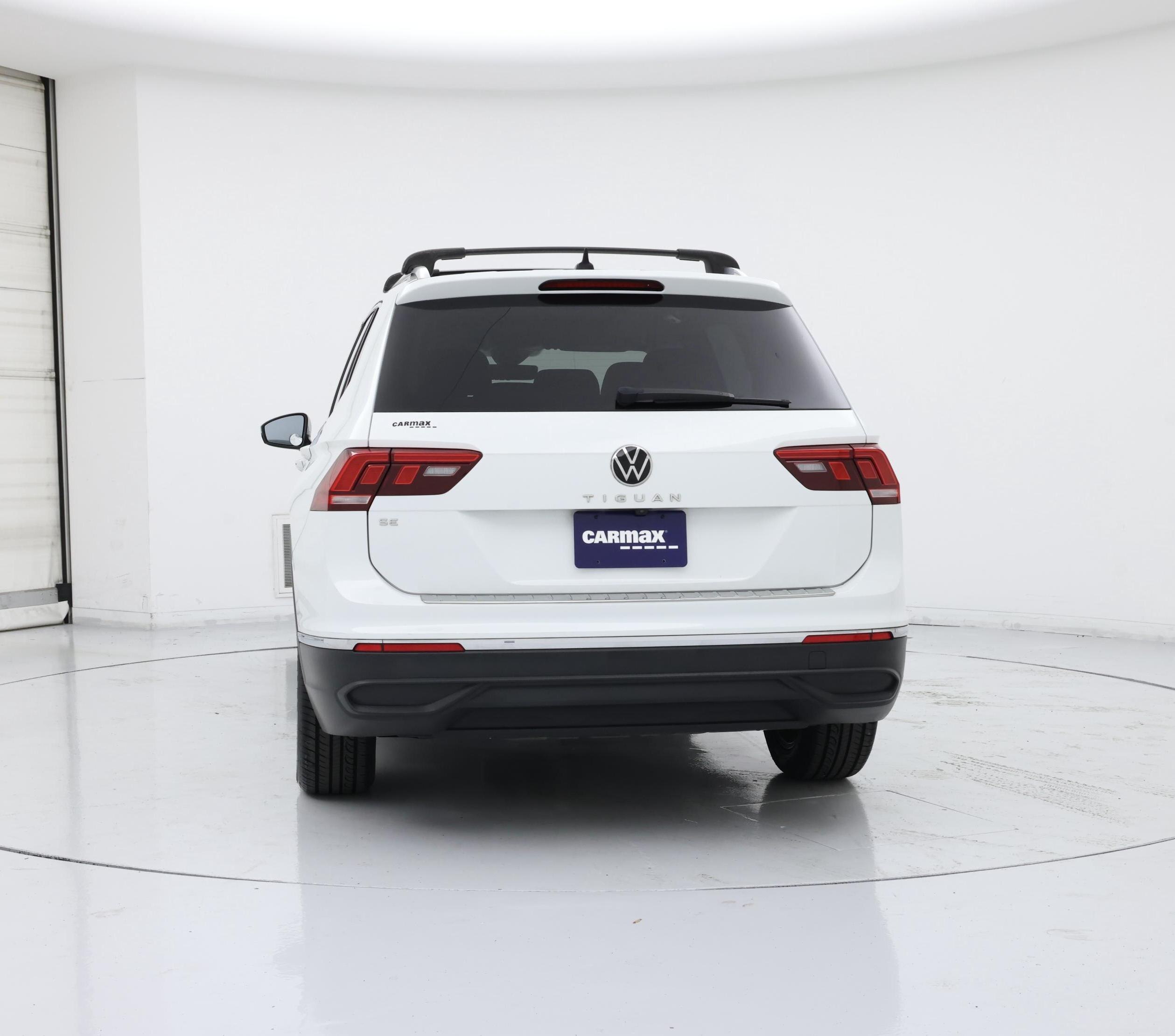 Thumbnail: 2022 Volkswagen Tiguan - 6