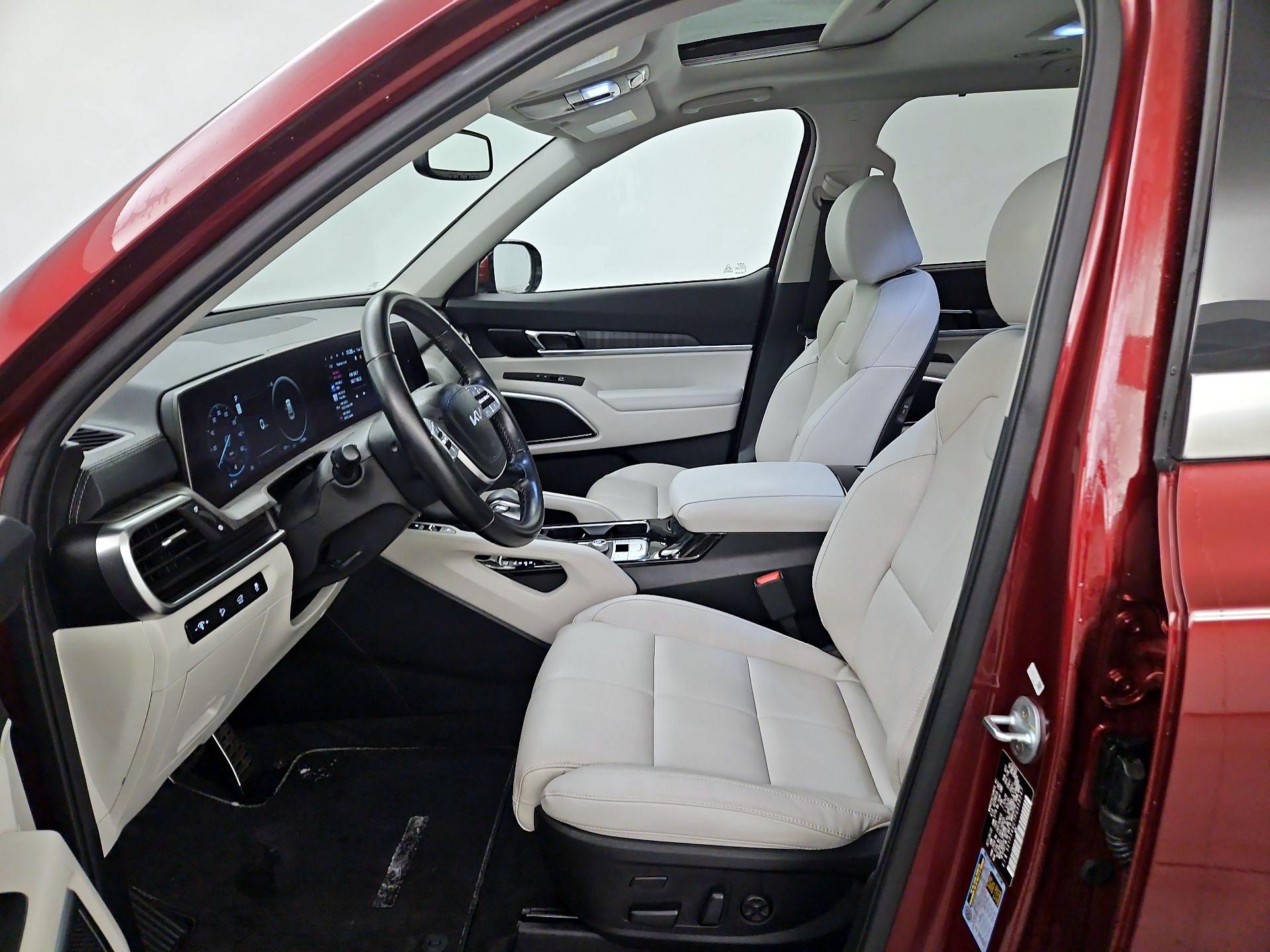 Thumbnail: 2023 Kia Telluride - 11