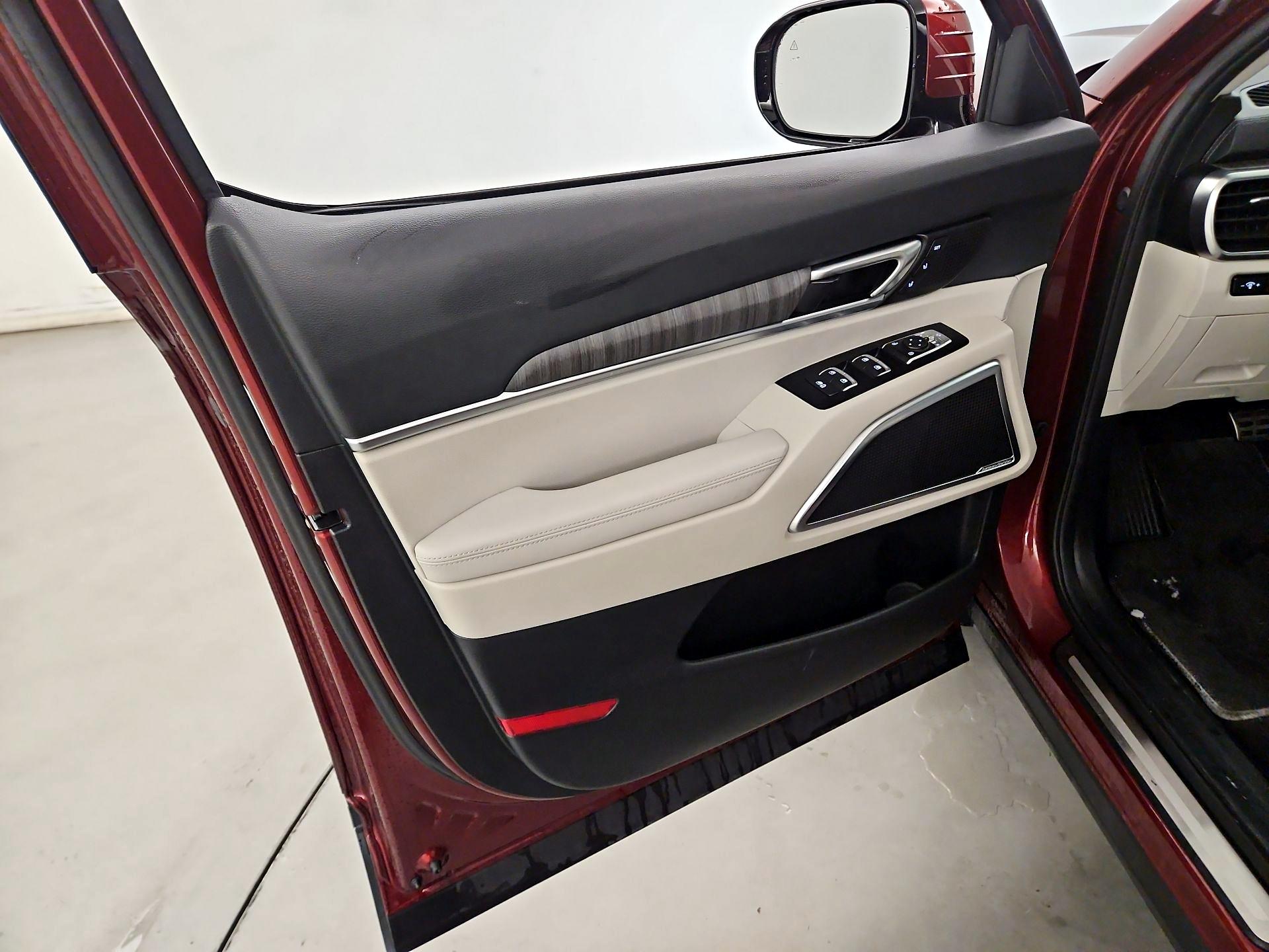 Thumbnail: 2023 Kia Telluride - 12