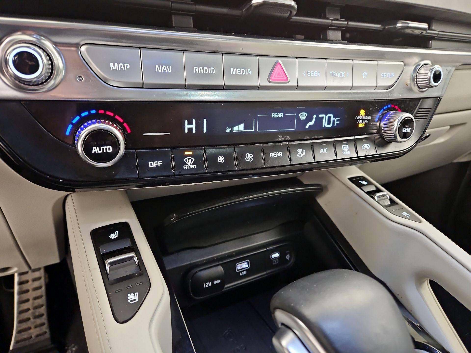 Thumbnail: 2023 Kia Telluride - 17