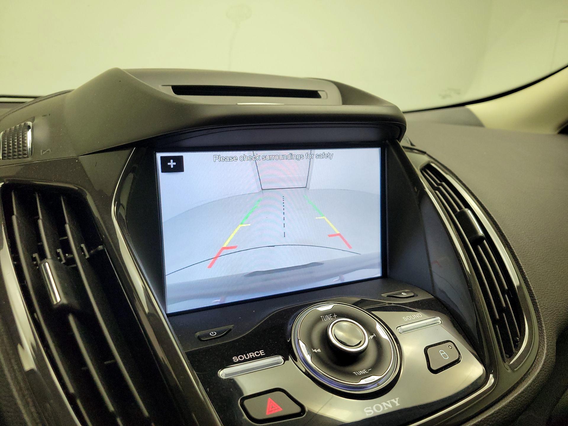 Thumbnail: 2016 Ford Escape - 15