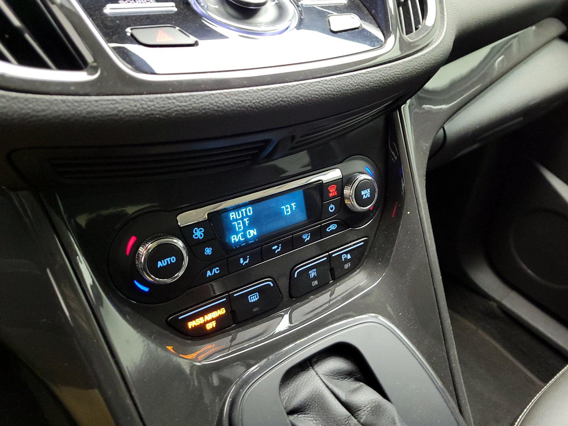 Thumbnail: 2016 Ford Escape - 17