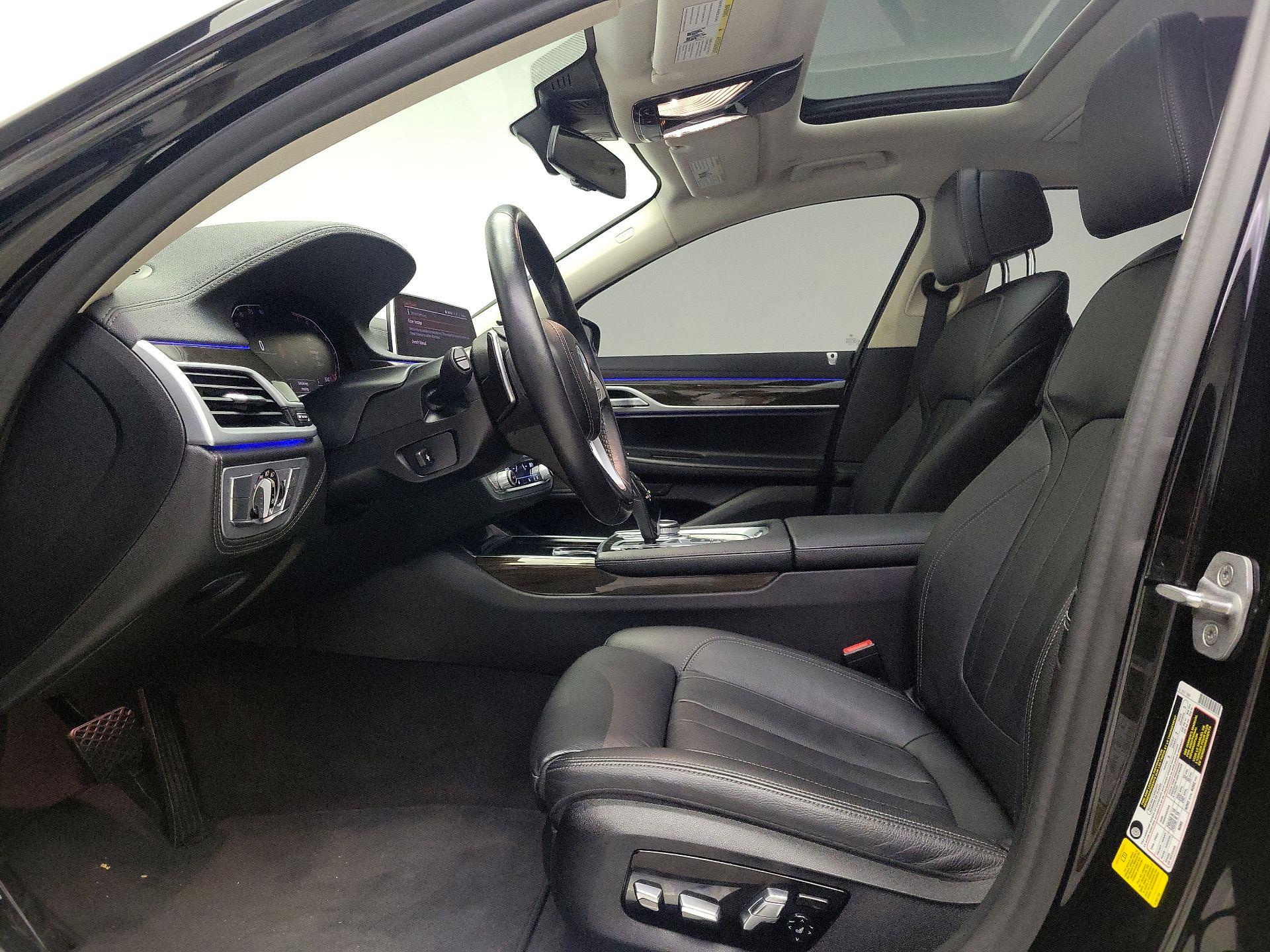 Thumbnail: 2021 BMW 7 Series - 11