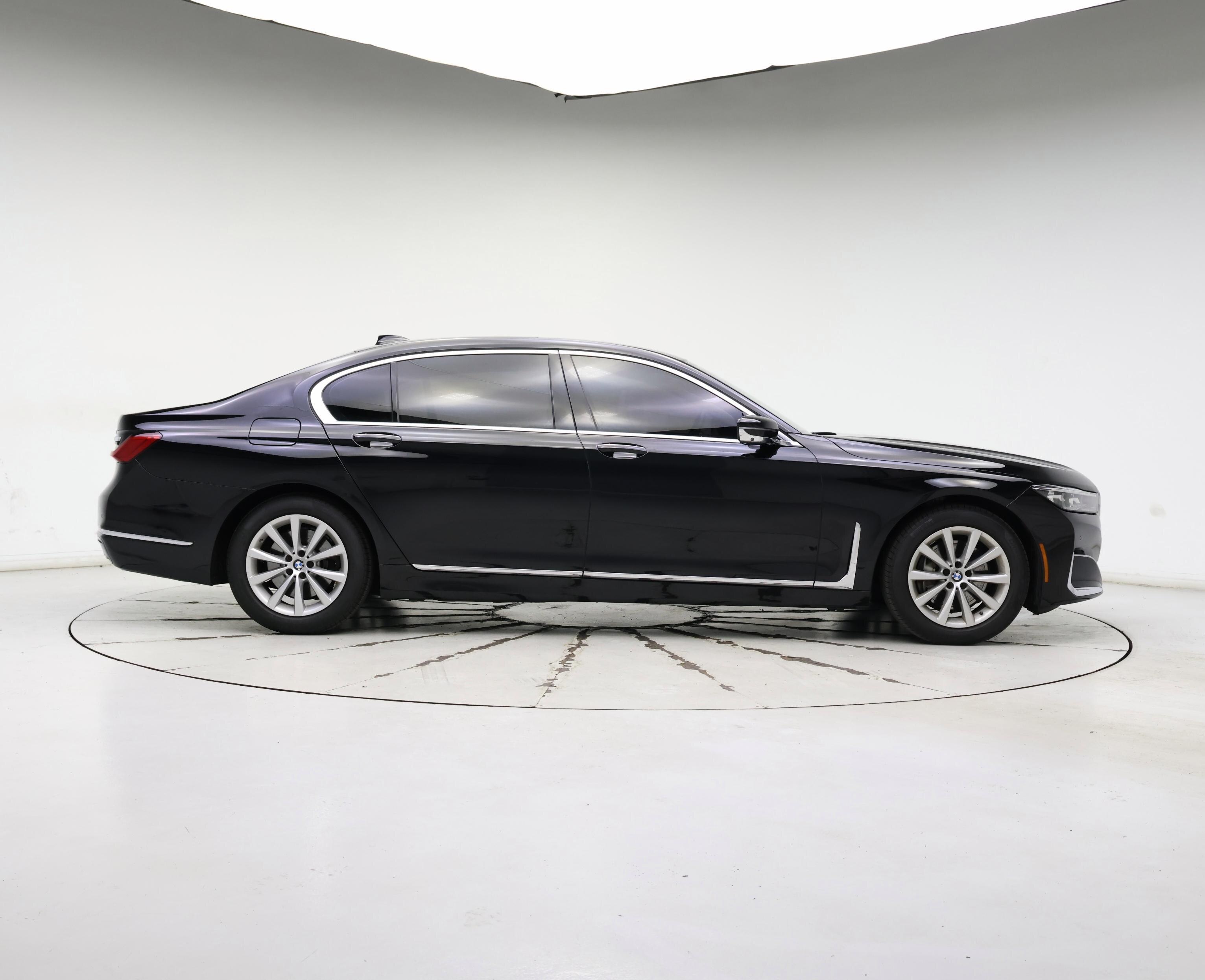 Thumbnail: 2021 BMW 7 Series - 7