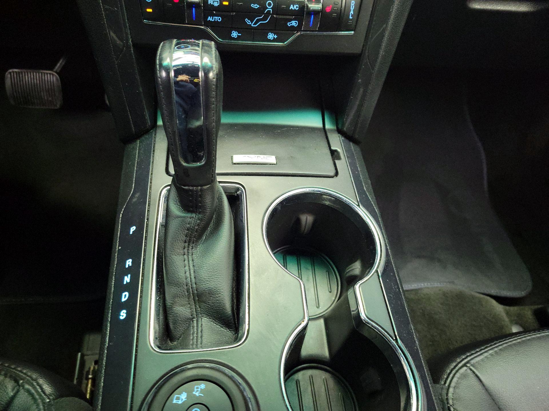 Thumbnail: 2016 Ford Explorer - 17