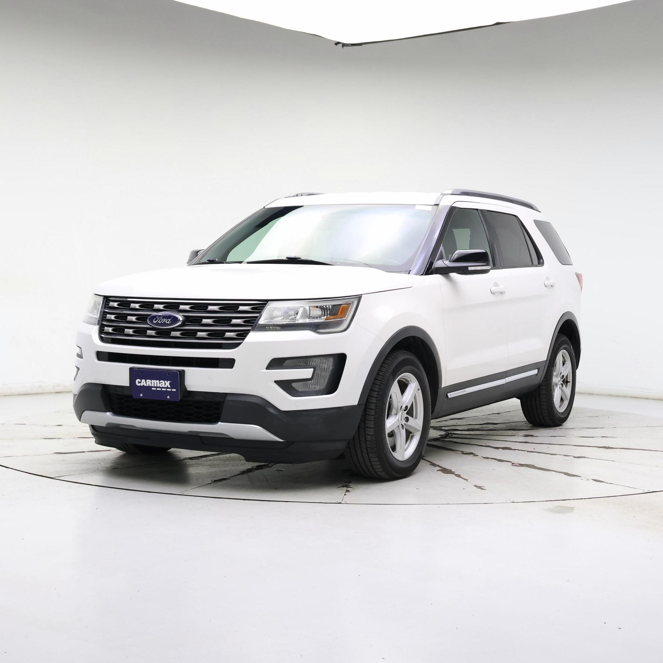 Thumbnail: 2016 Ford Explorer - 4