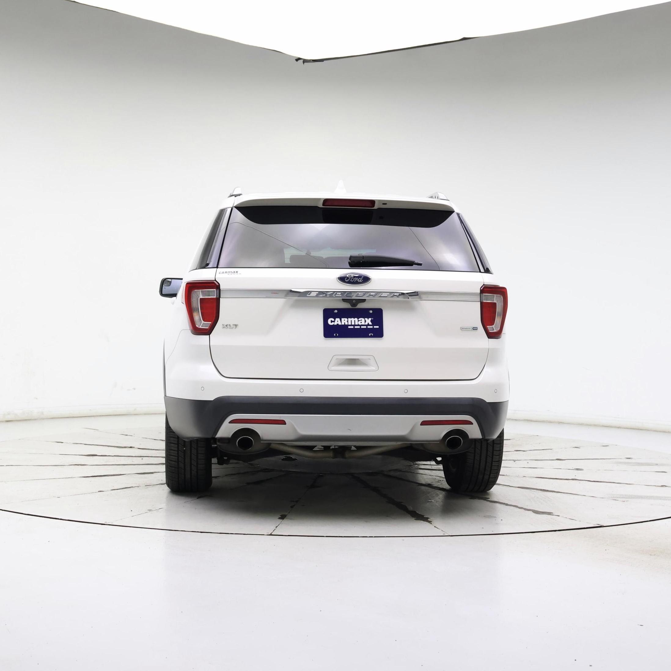 Thumbnail: 2016 Ford Explorer - 6