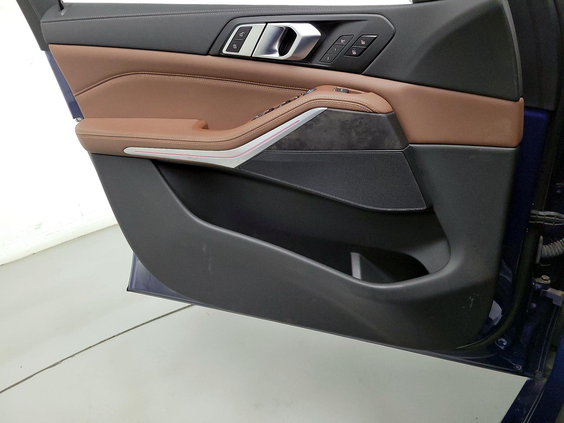 Thumbnail: 2022 BMW X5 - 12