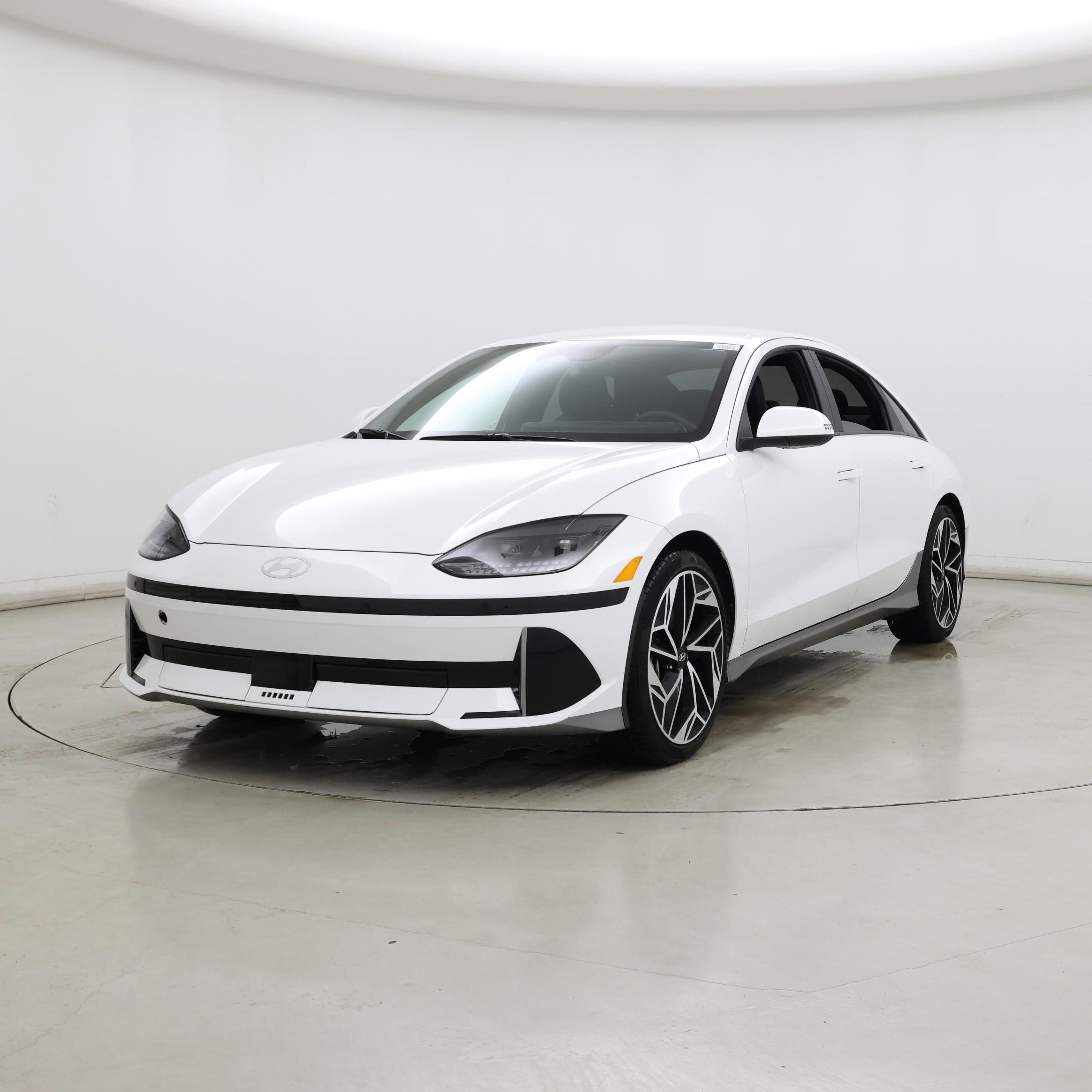 Thumbnail: 2024 Hyundai Ioniq 6 - 4