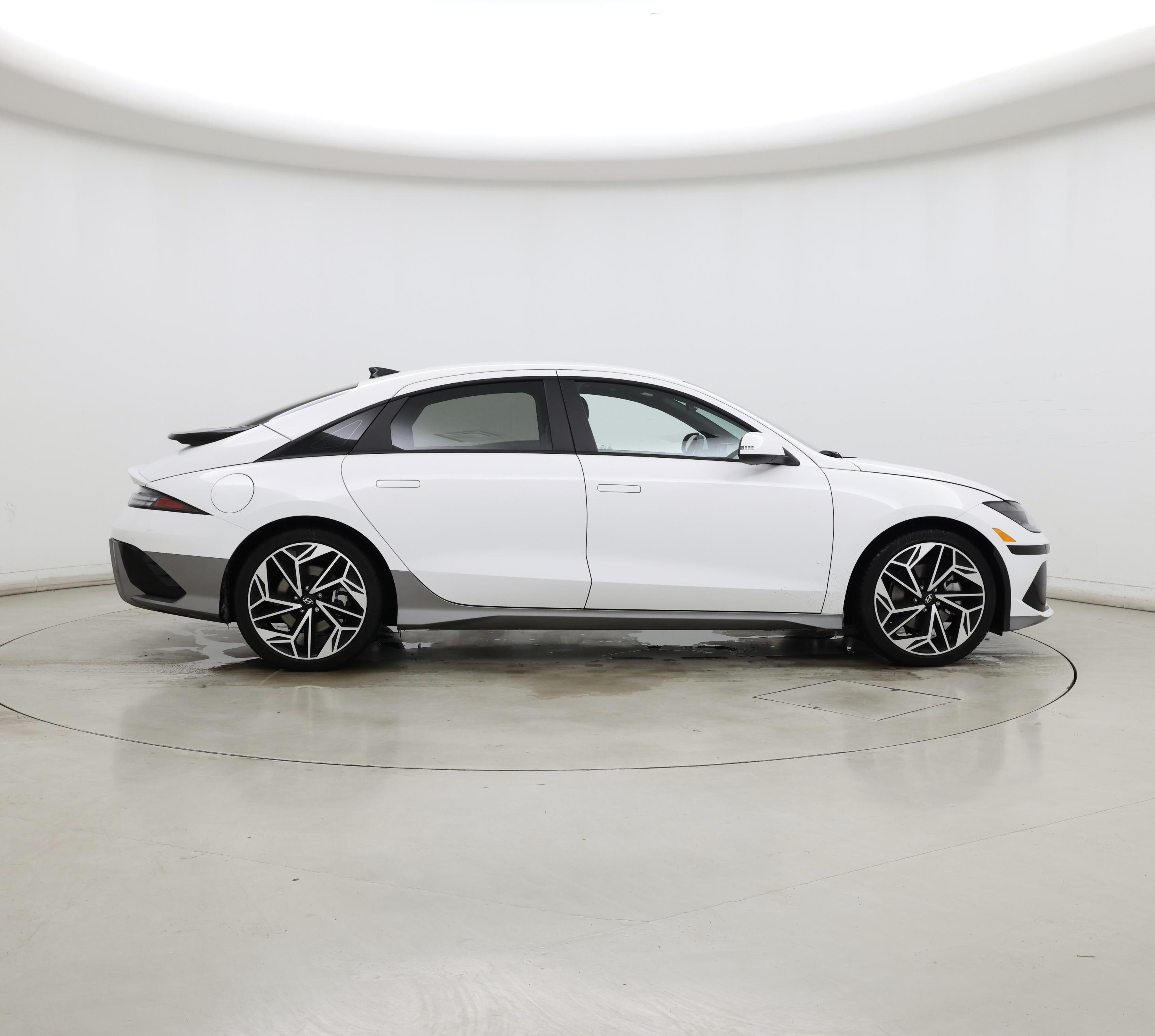 Thumbnail: 2024 Hyundai Ioniq 6 - 7