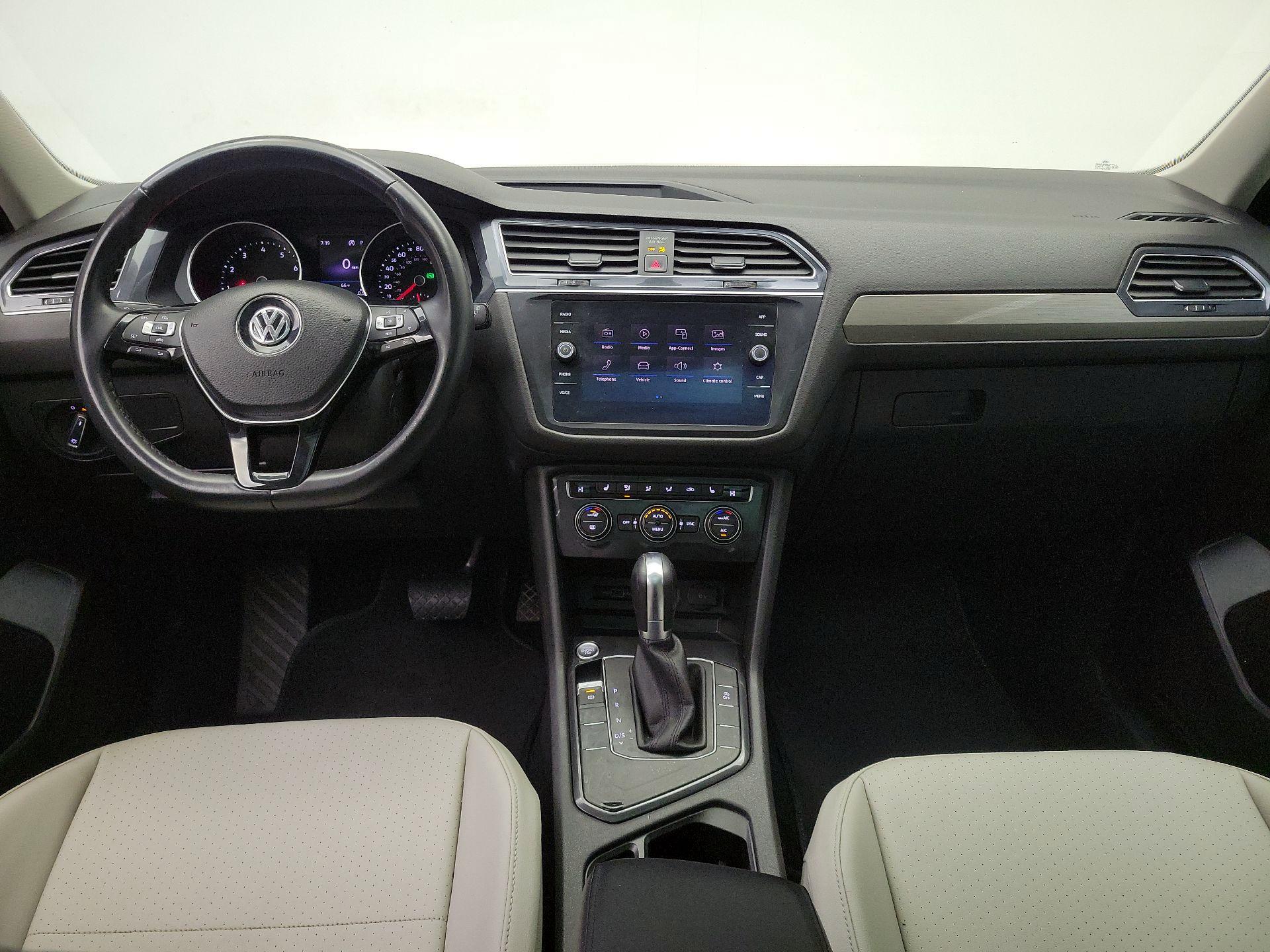 Thumbnail: 2019 Volkswagen Tiguan - 9