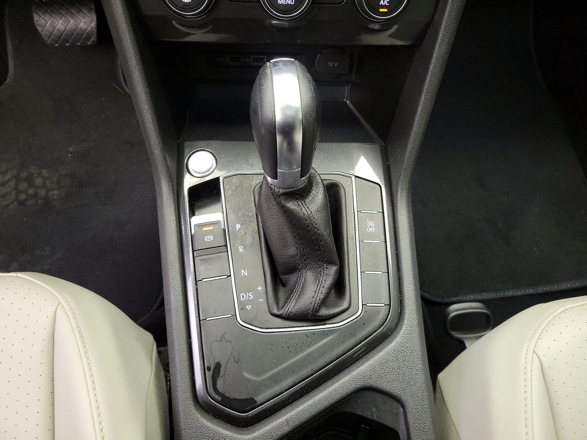 Thumbnail: 2019 Volkswagen Tiguan - 17