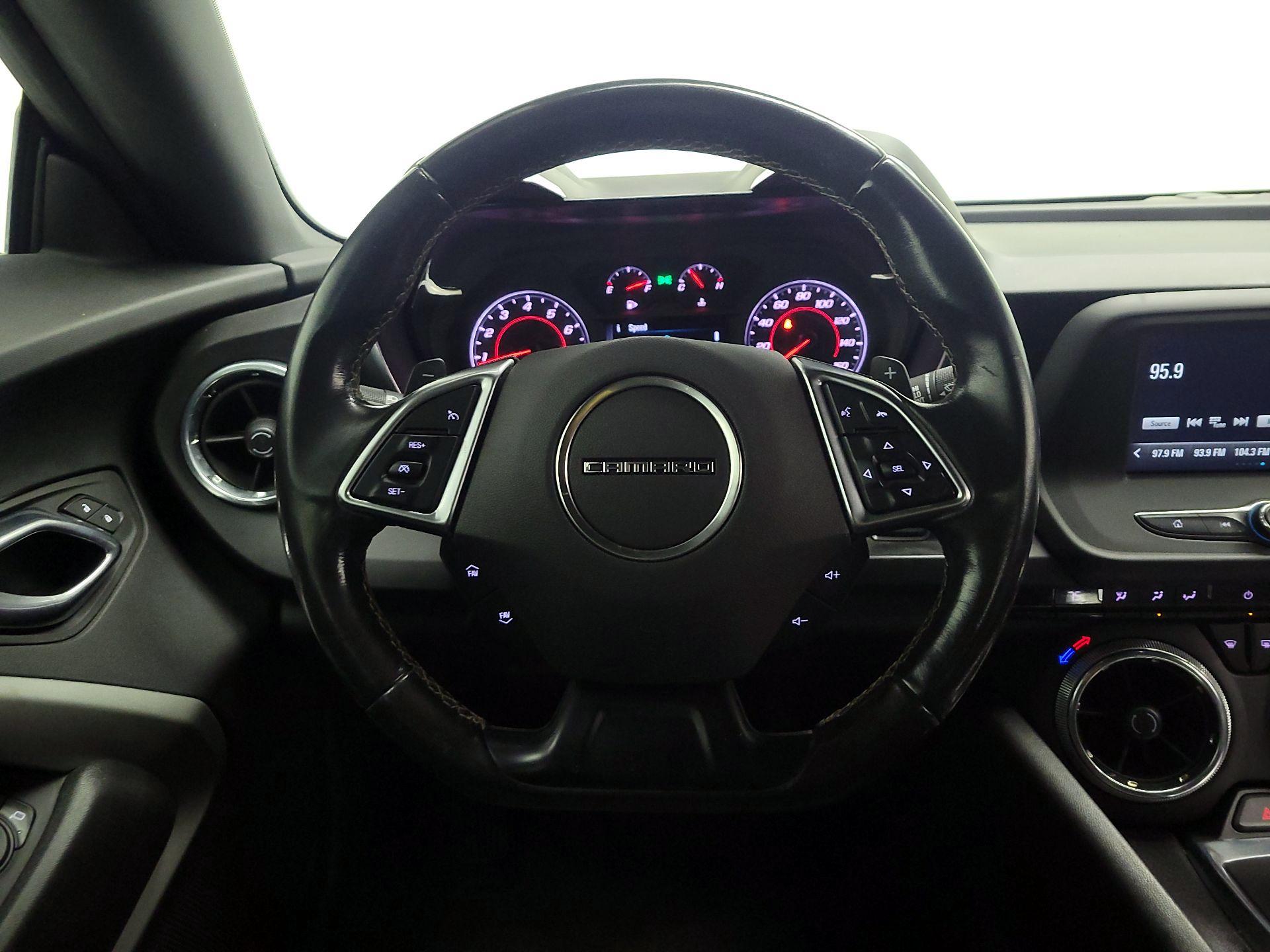 Thumbnail: 2018 Chevrolet Camaro - 10