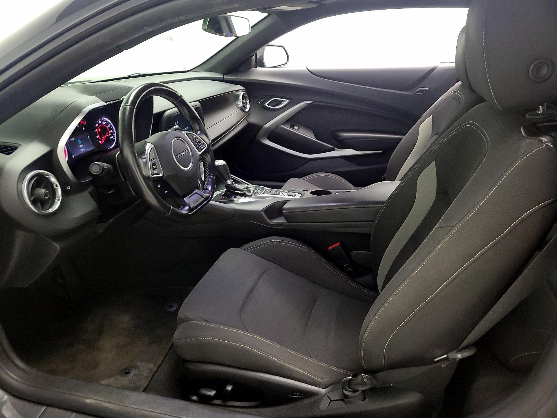 Thumbnail: 2018 Chevrolet Camaro - 11