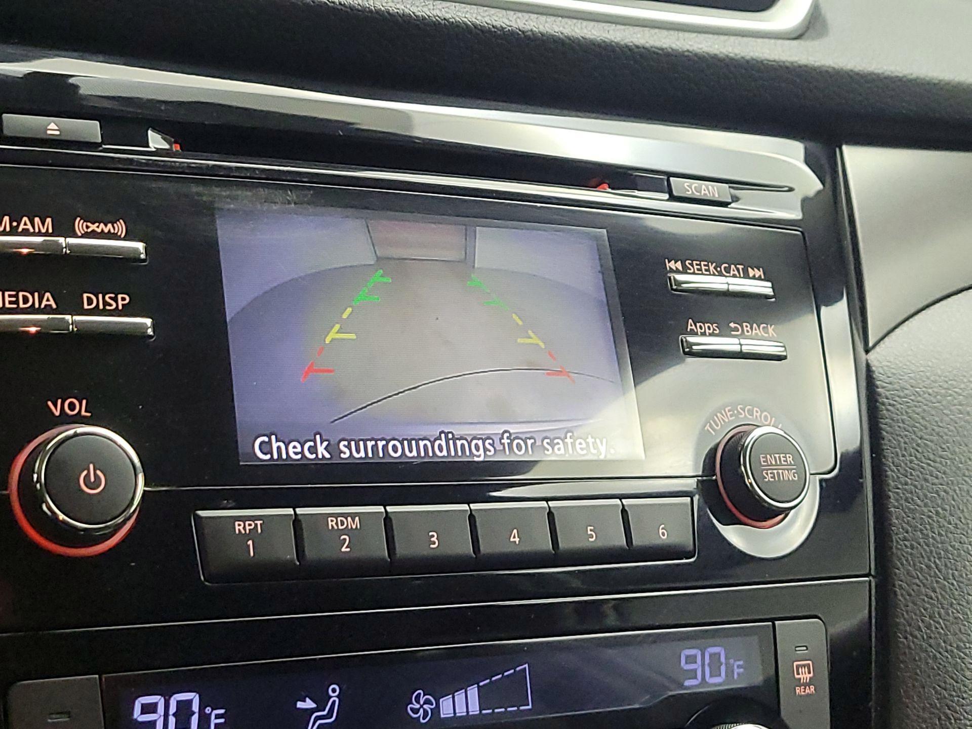 Thumbnail: 2015 Nissan Rogue - 14