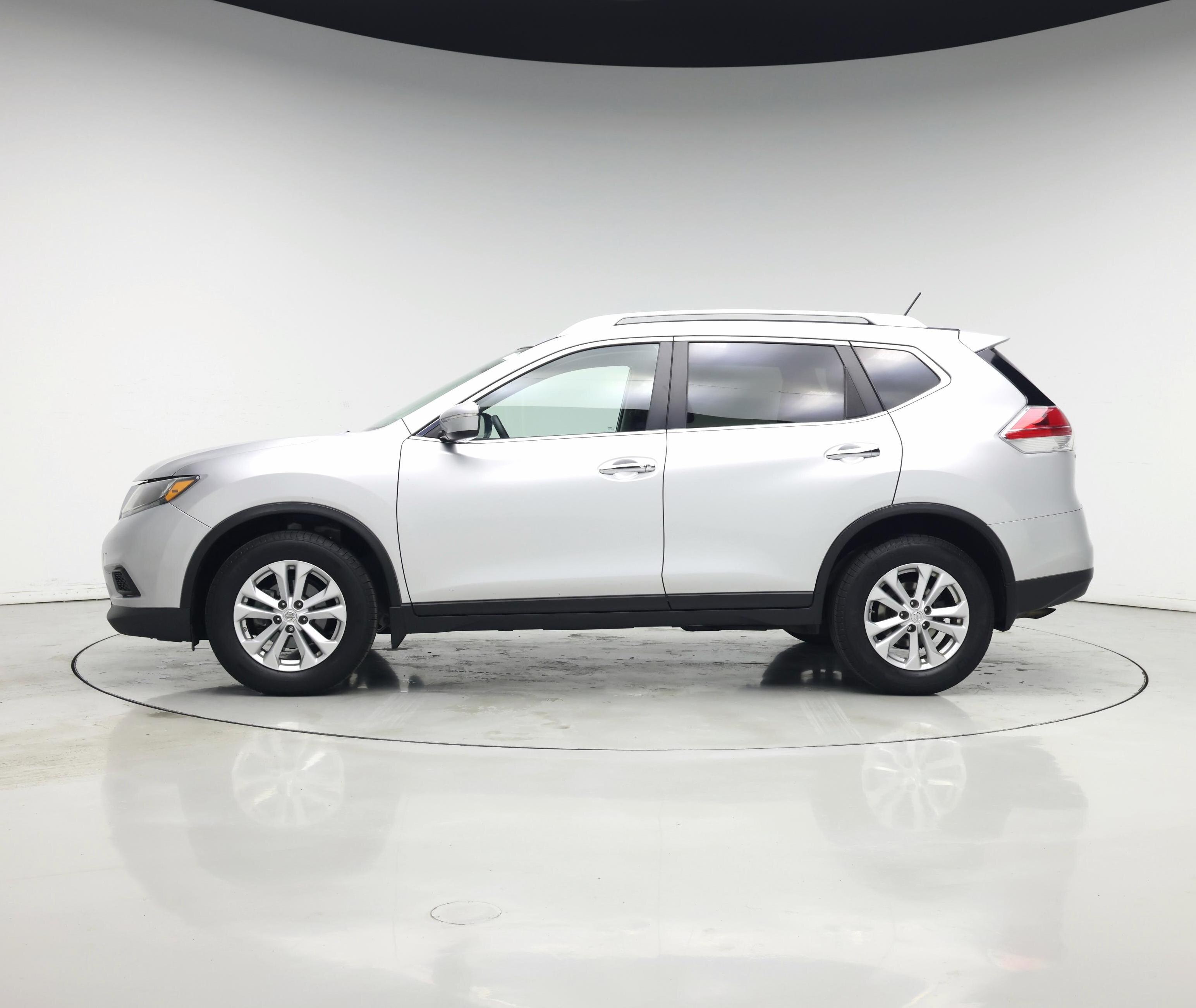 Thumbnail: 2015 Nissan Rogue - 3
