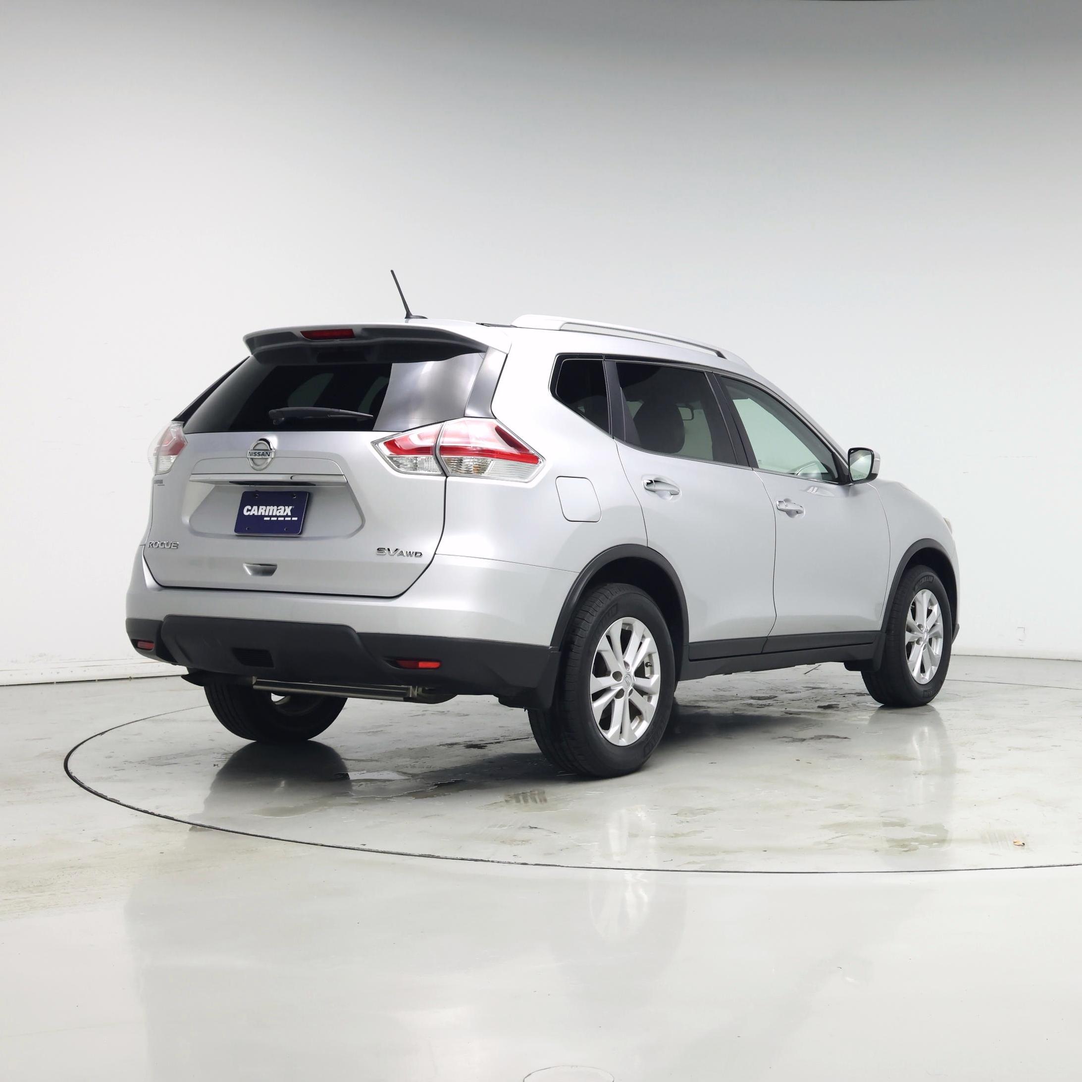 Thumbnail: 2015 Nissan Rogue - 8