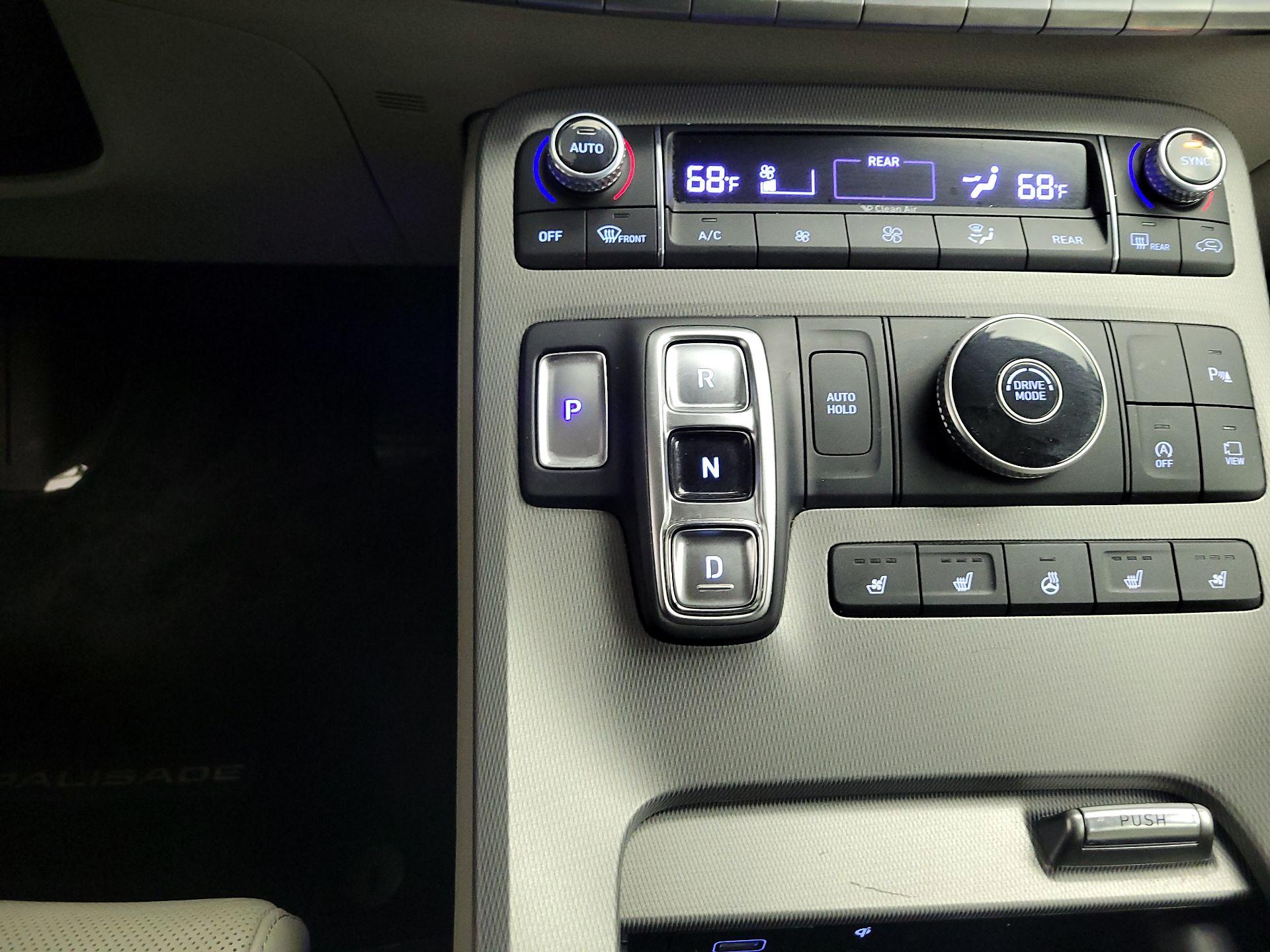 Thumbnail: 2022 Hyundai Palisade - 16