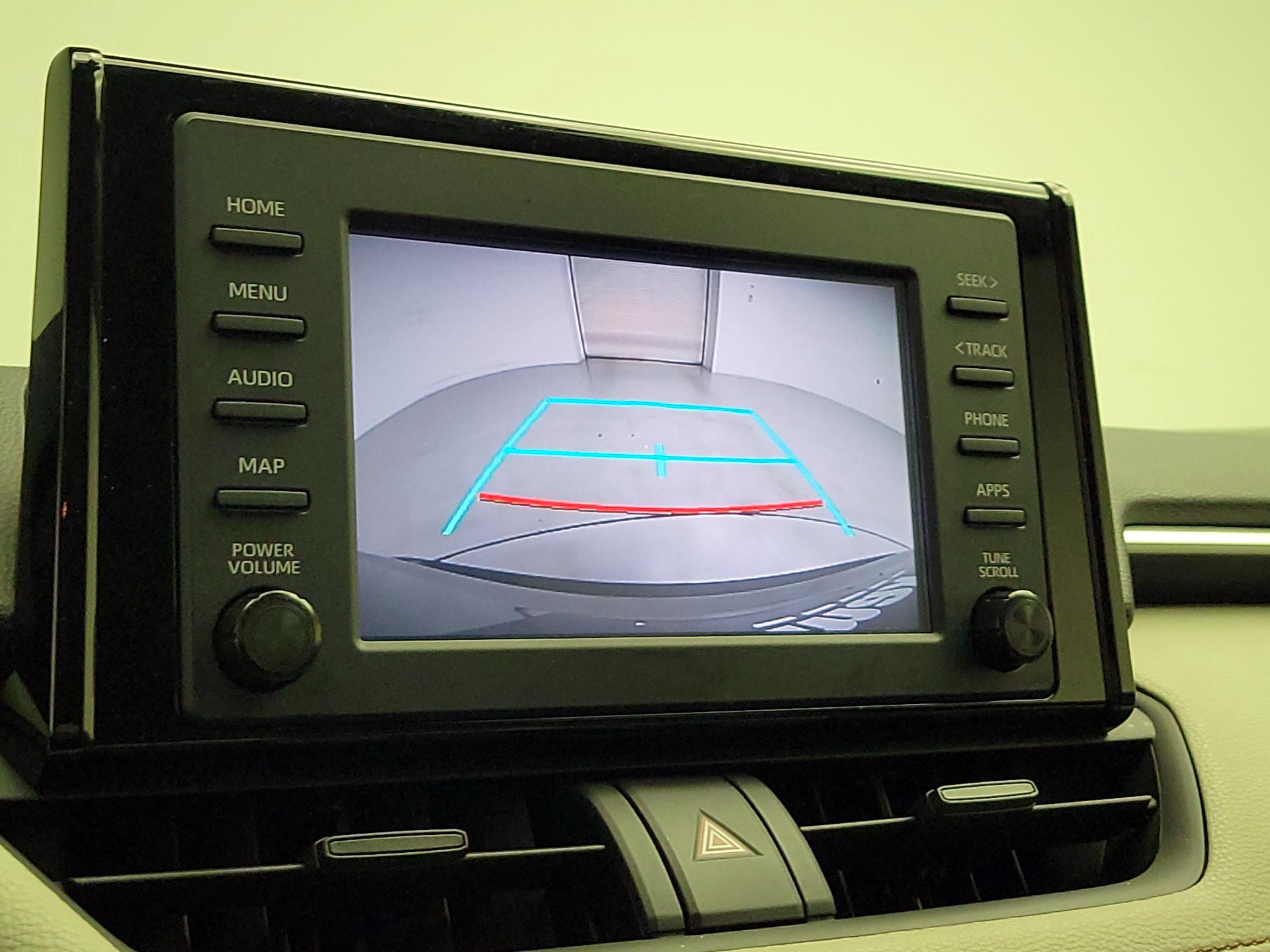 Thumbnail: 2019 Toyota RAV4 - 14