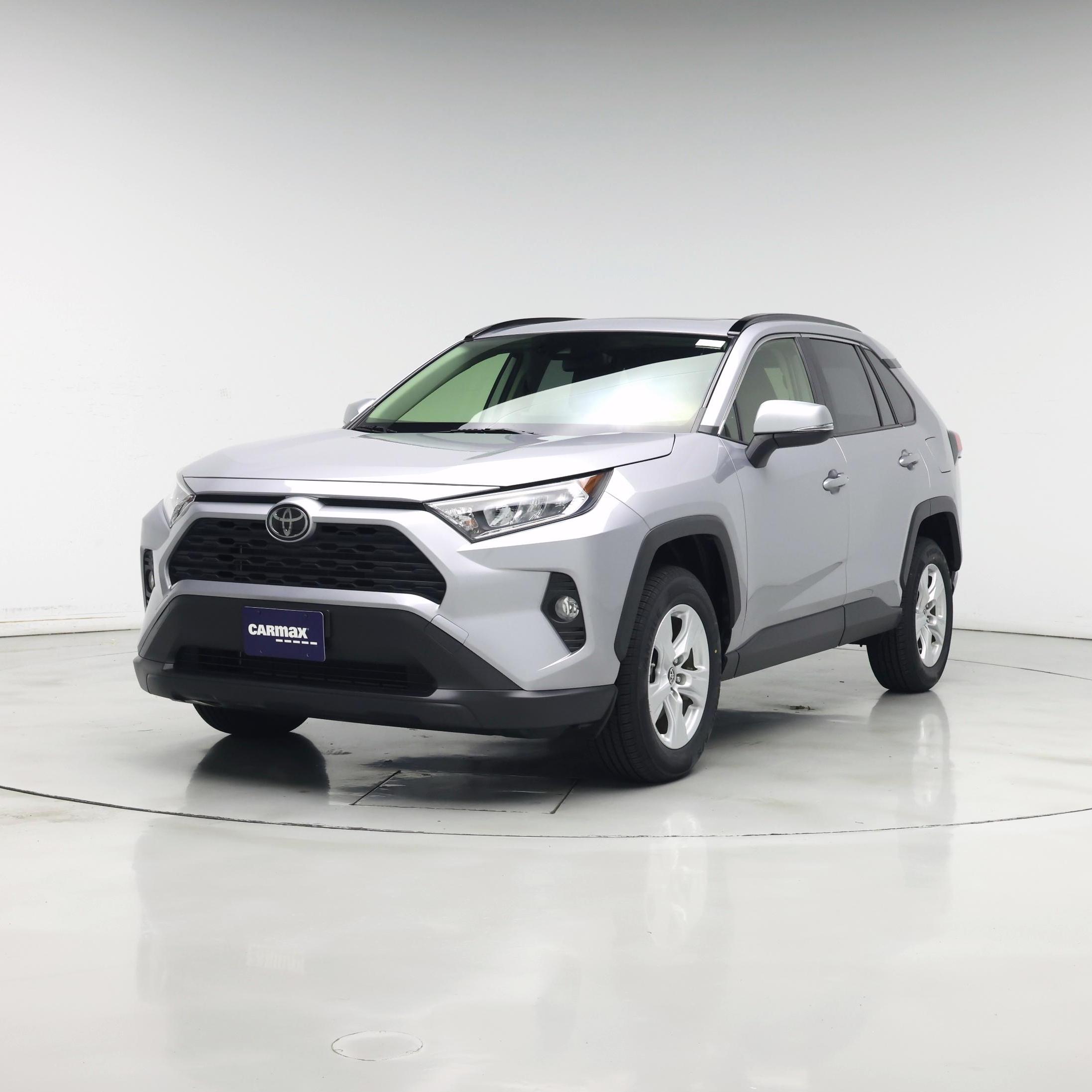 Thumbnail: 2019 Toyota RAV4 - 4