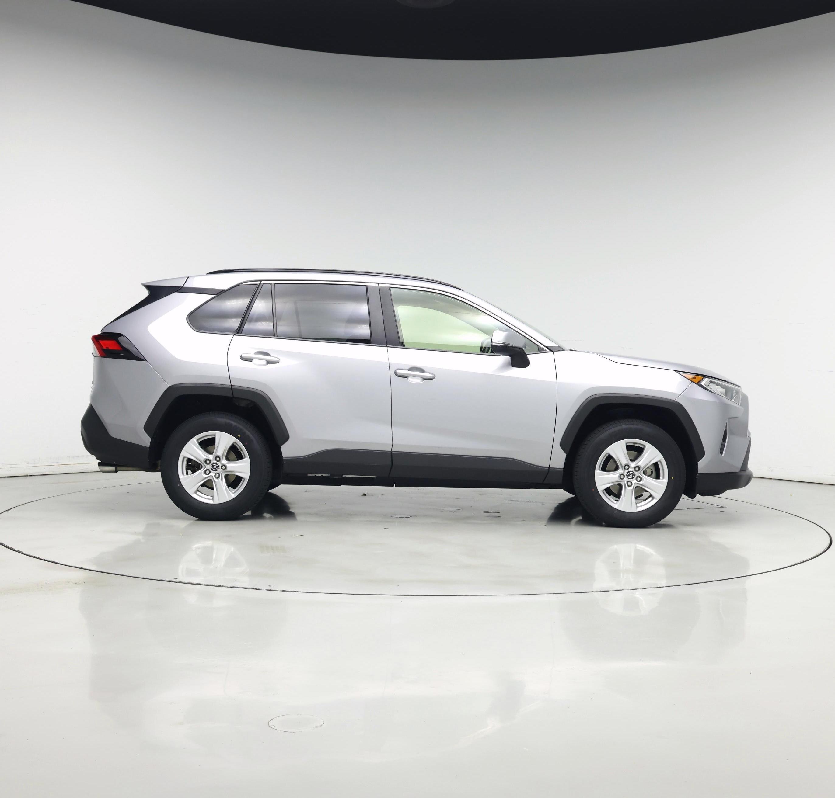 Thumbnail: 2019 Toyota RAV4 - 7