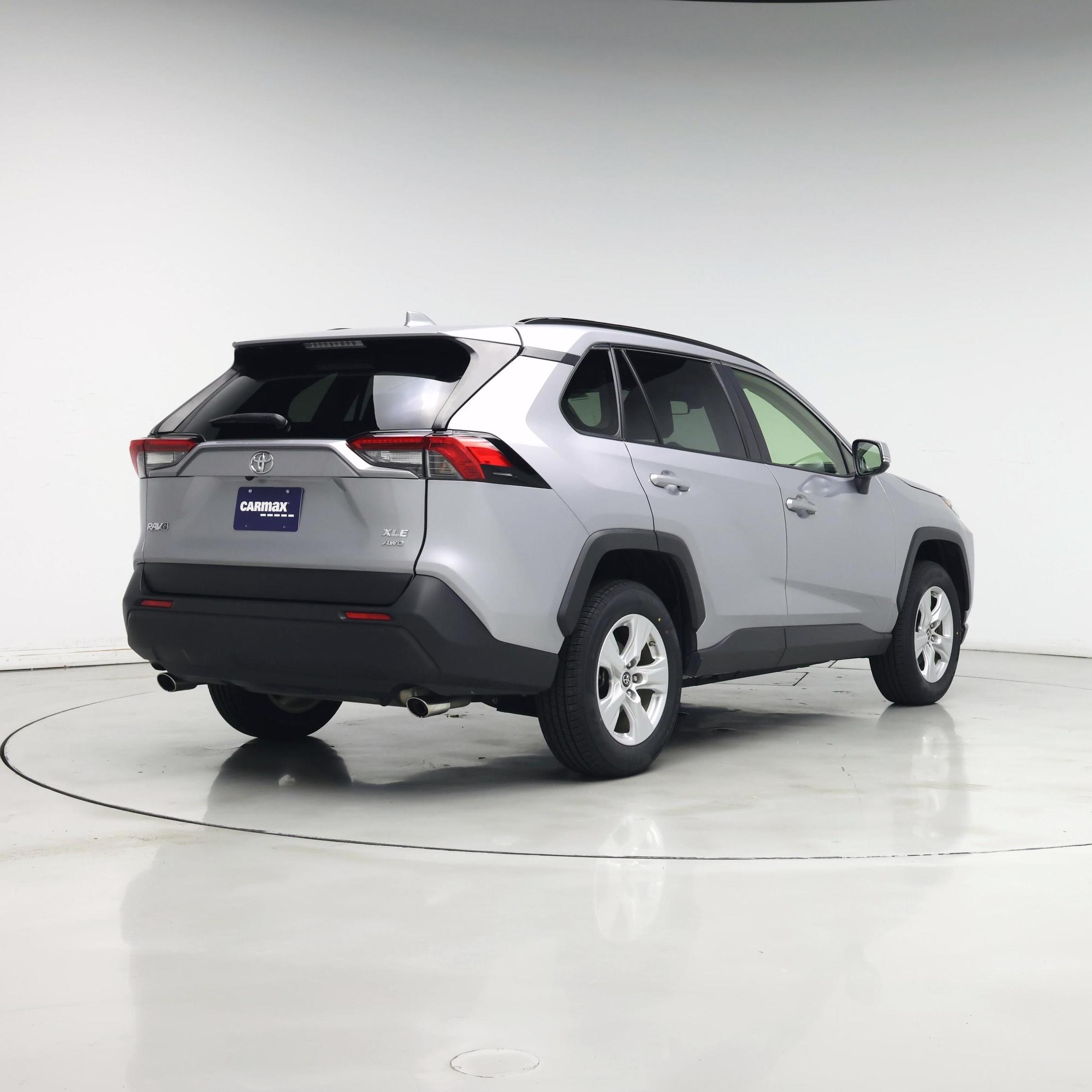 Thumbnail: 2019 Toyota RAV4 - 8