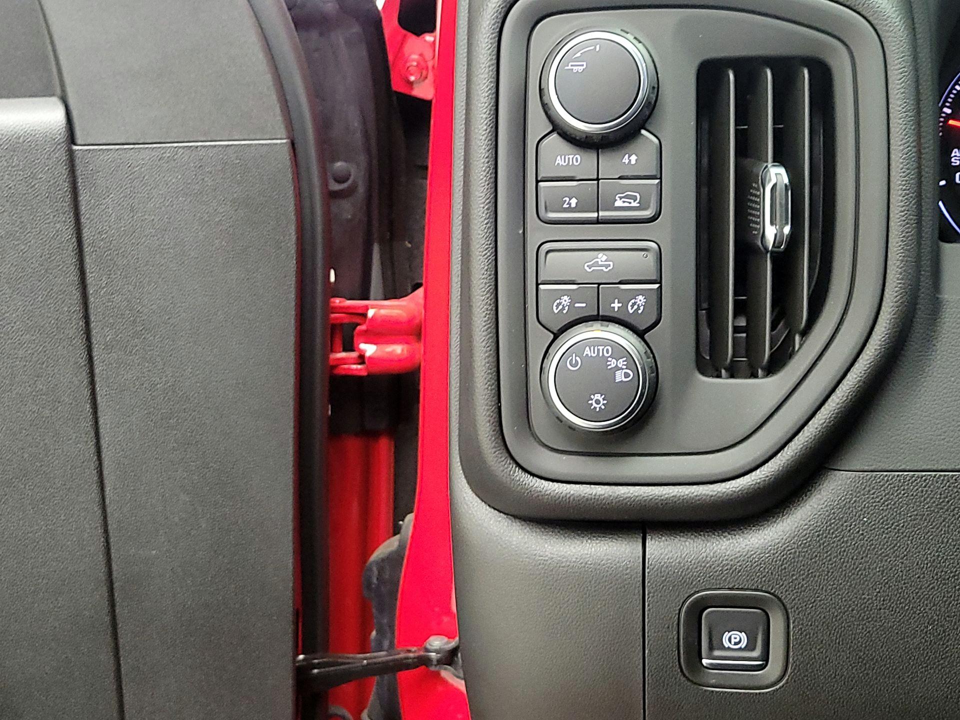 Thumbnail: 2025 Chevrolet Silverado 1500 - 13