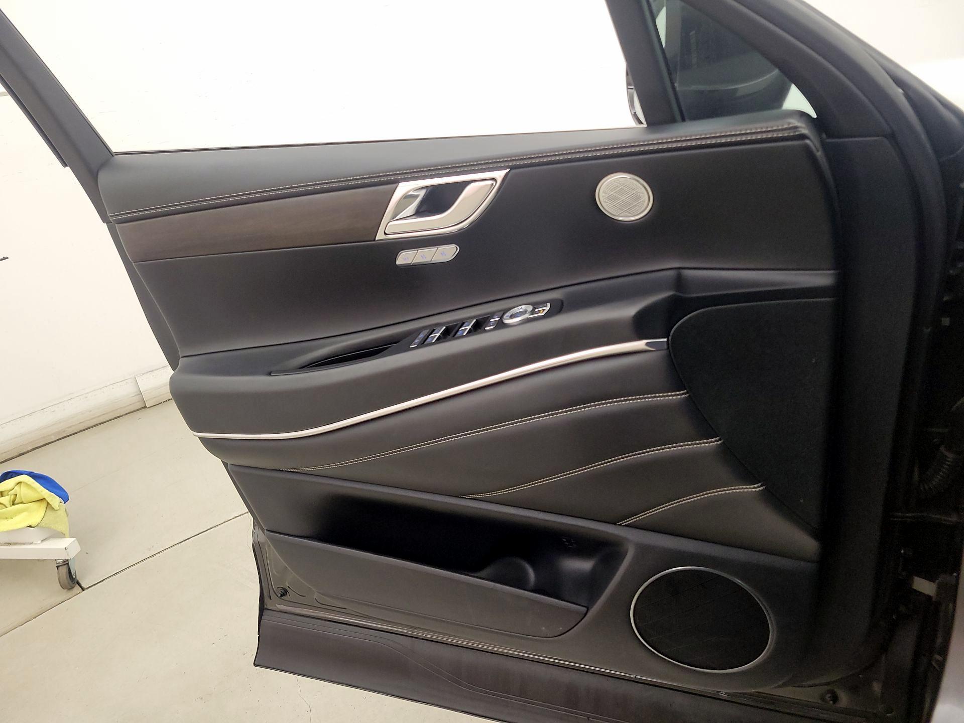 Thumbnail: 2024 Genesis GV80 - 12