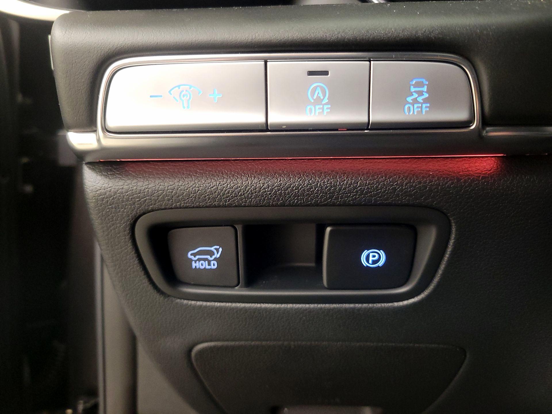 Thumbnail: 2024 Genesis GV80 - 13