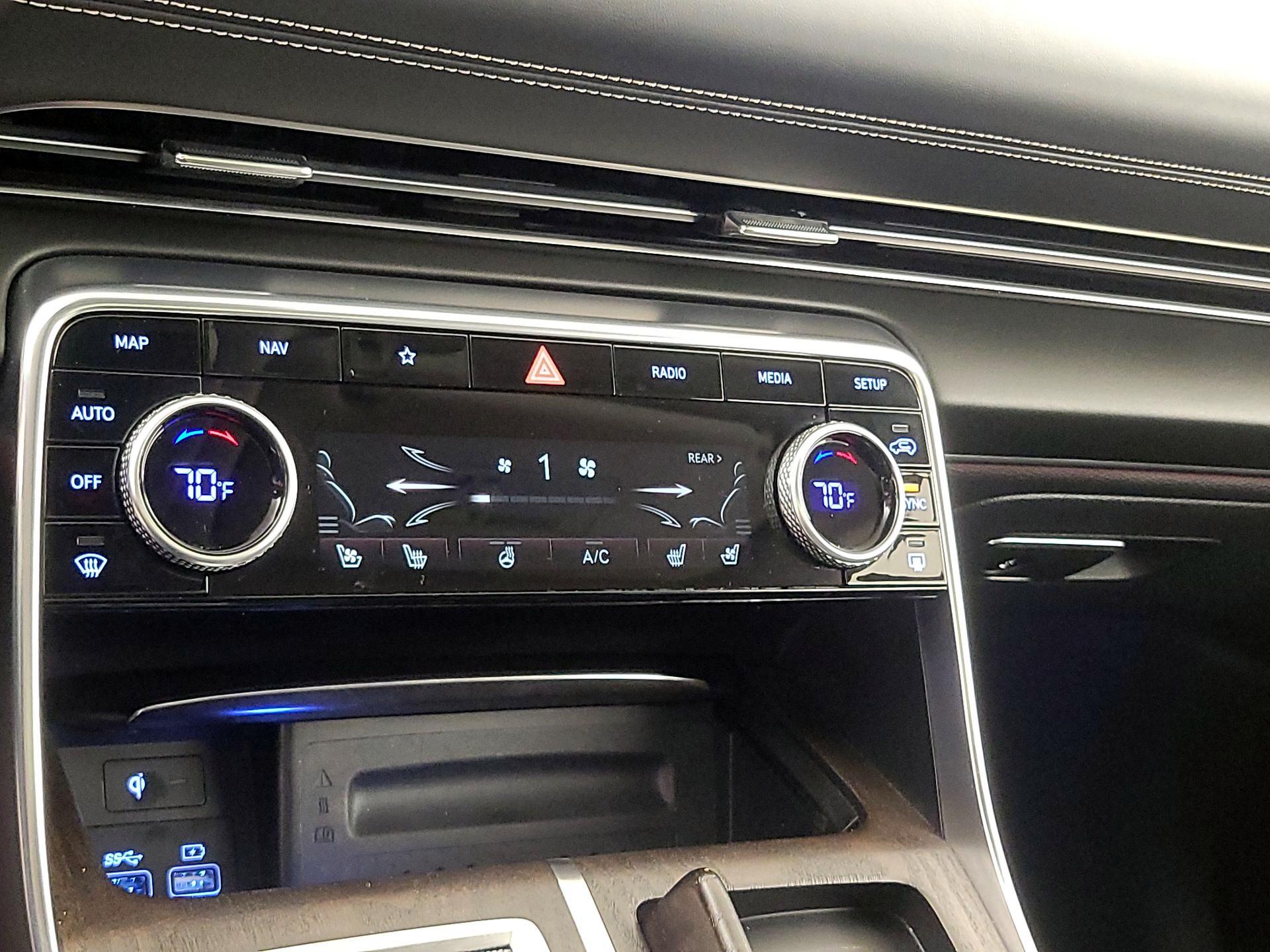 Thumbnail: 2024 Genesis GV80 - 17