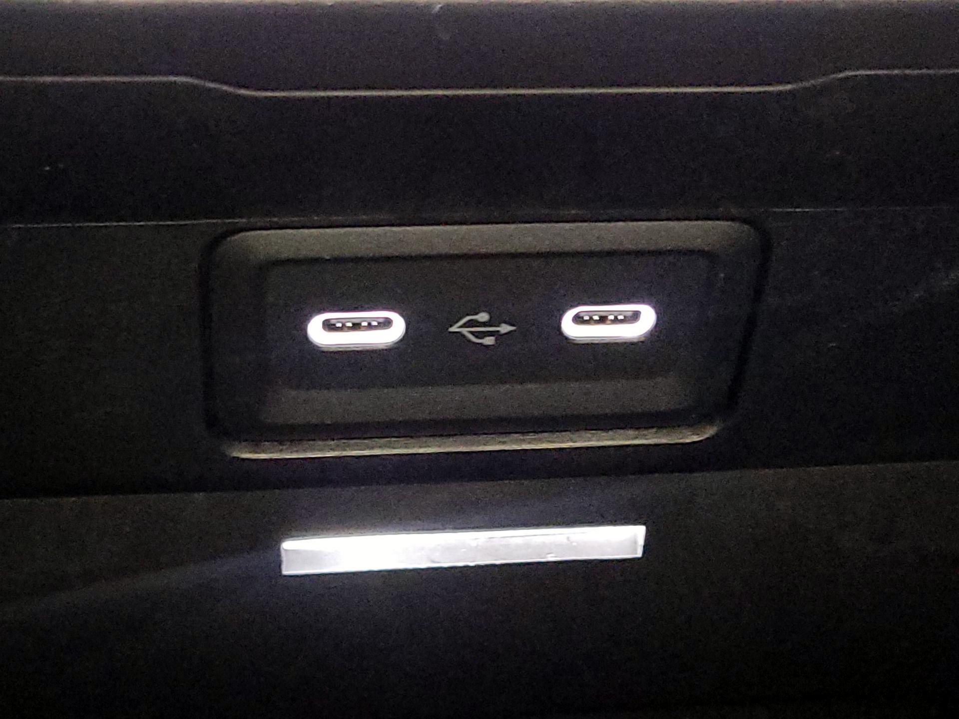 Thumbnail: 2024 Mercedes-Benz C-Class - 18