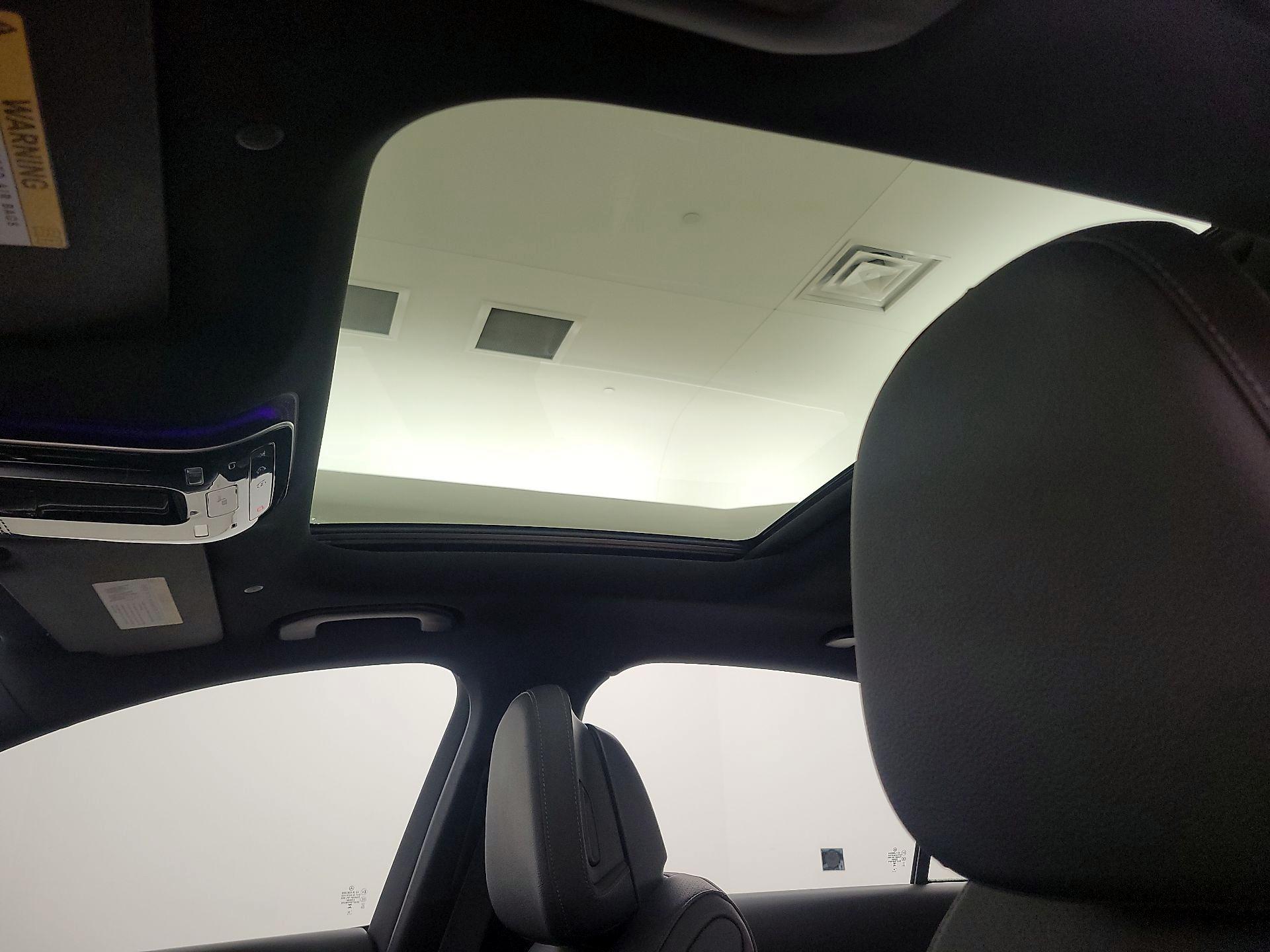 Thumbnail: 2024 Mercedes-Benz C-Class - 19