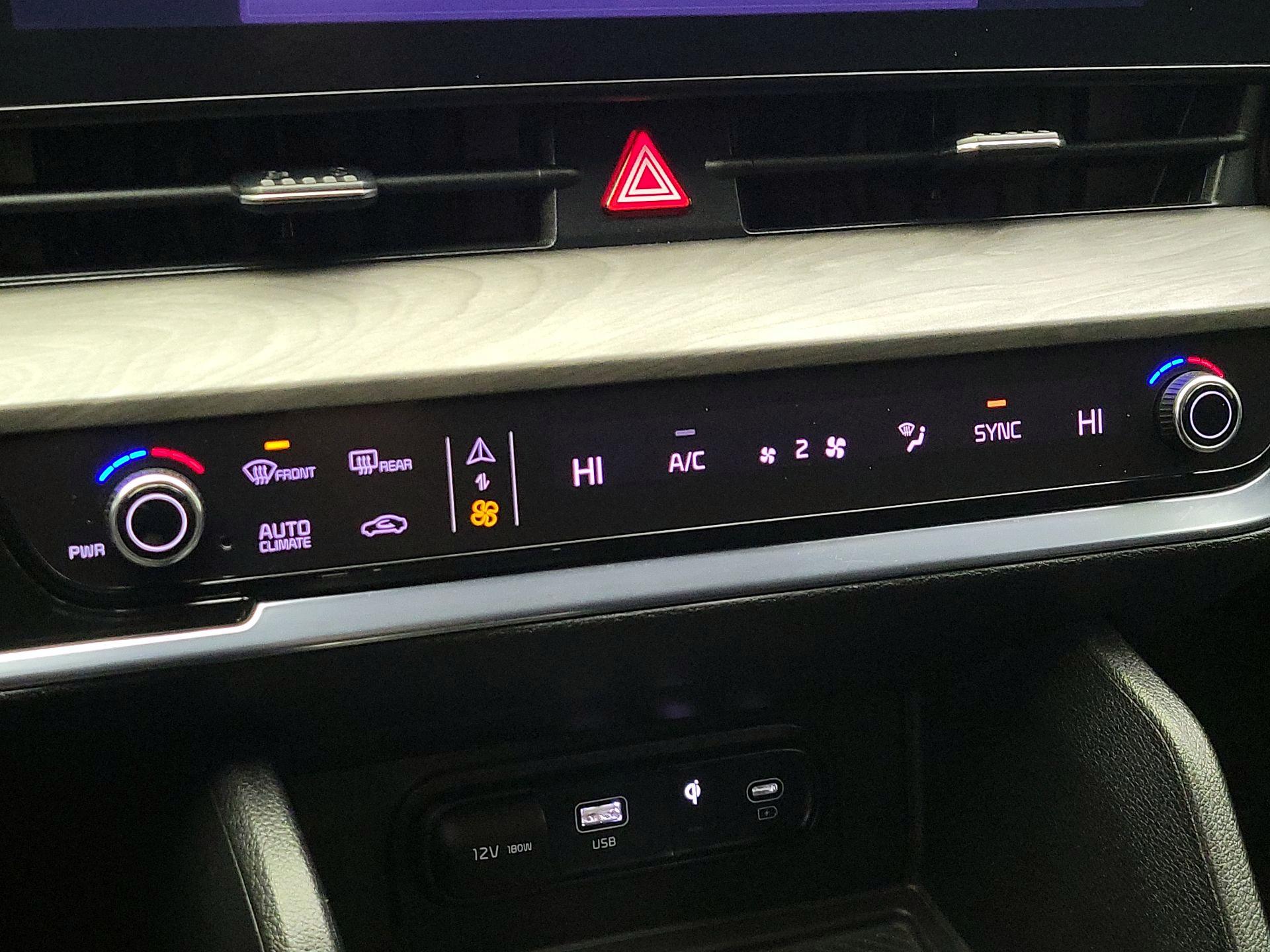 Thumbnail: 2023 Kia Sportage - 17