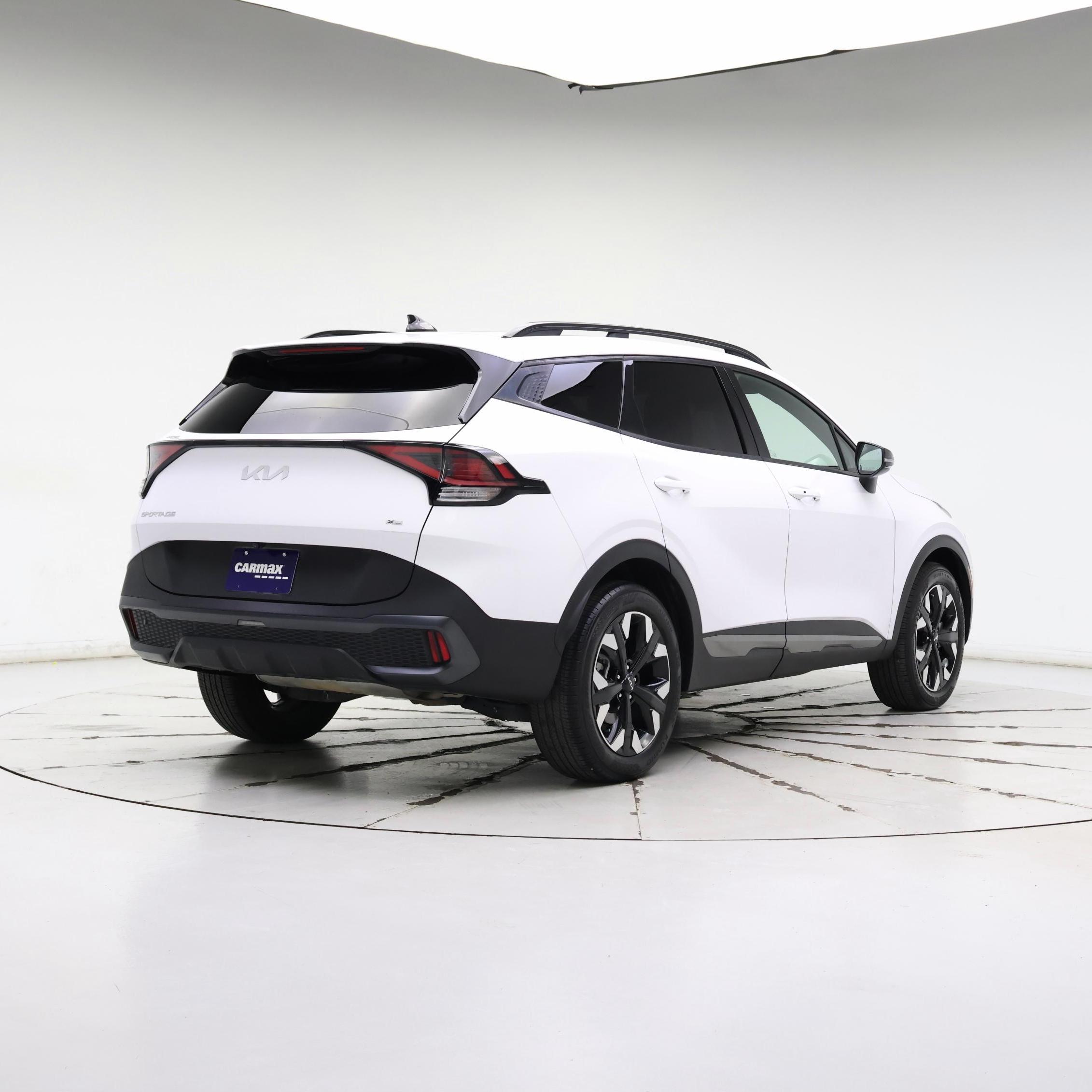 Thumbnail: 2023 Kia Sportage - 8