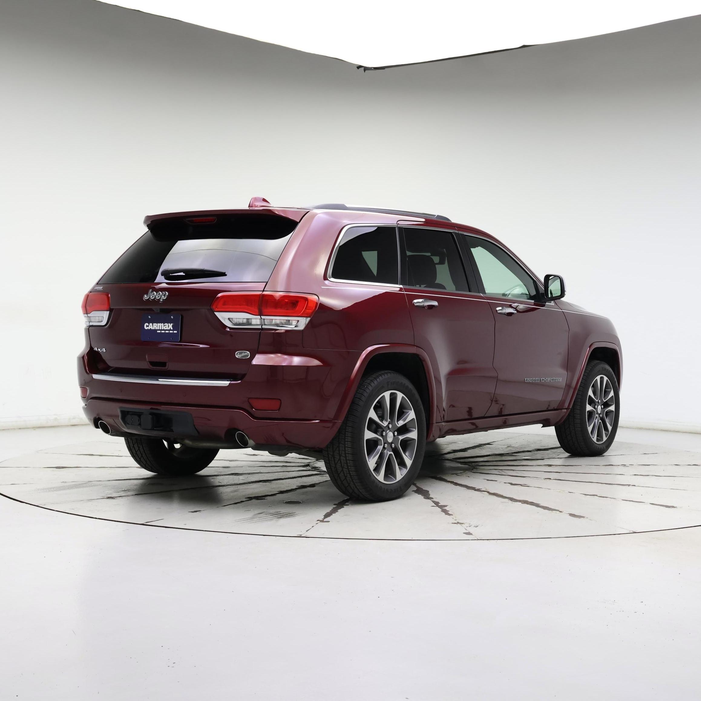 Thumbnail: 2017 Jeep Grand Cherokee - 8