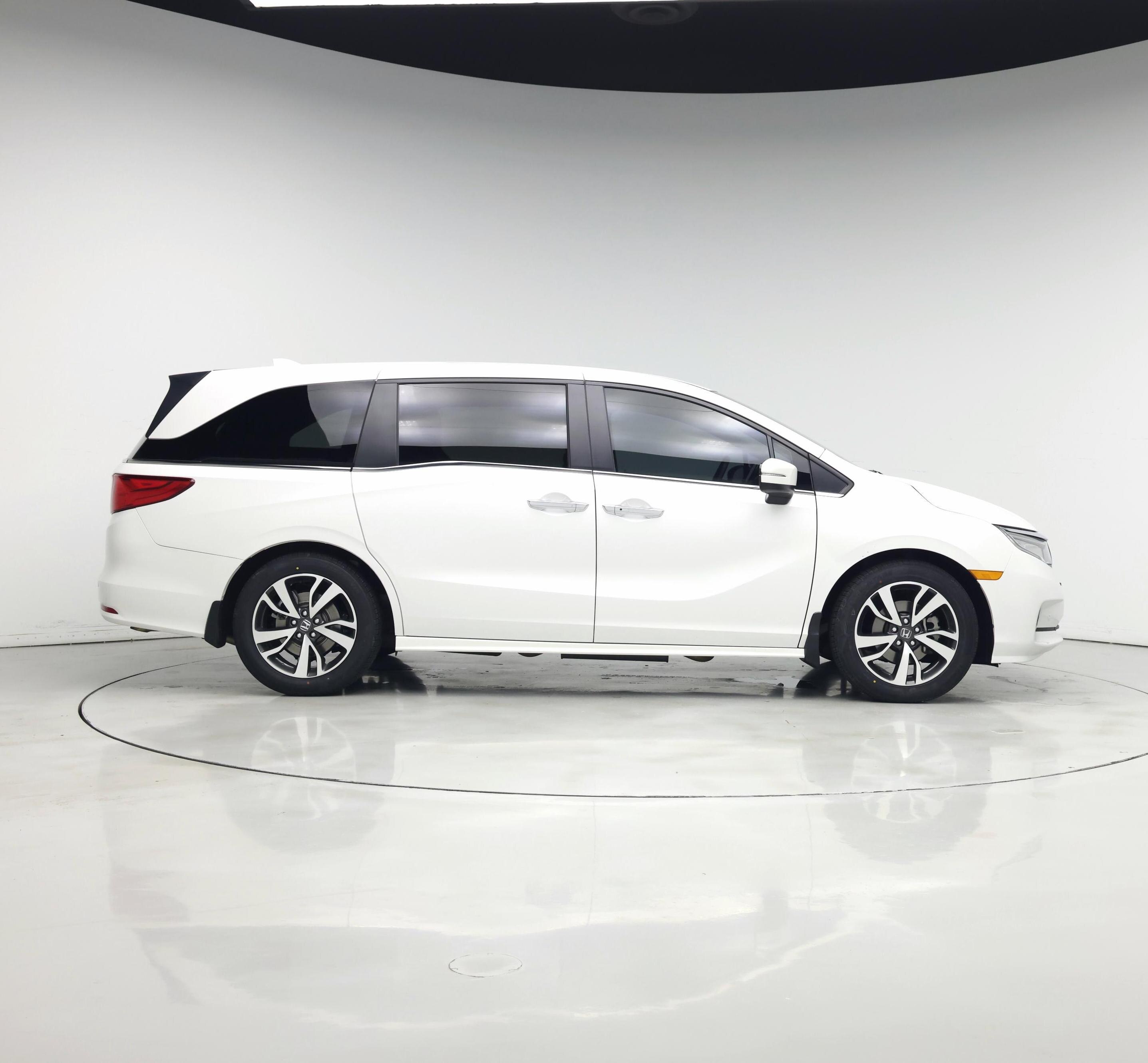 Thumbnail: 2023 Honda Odyssey - 7