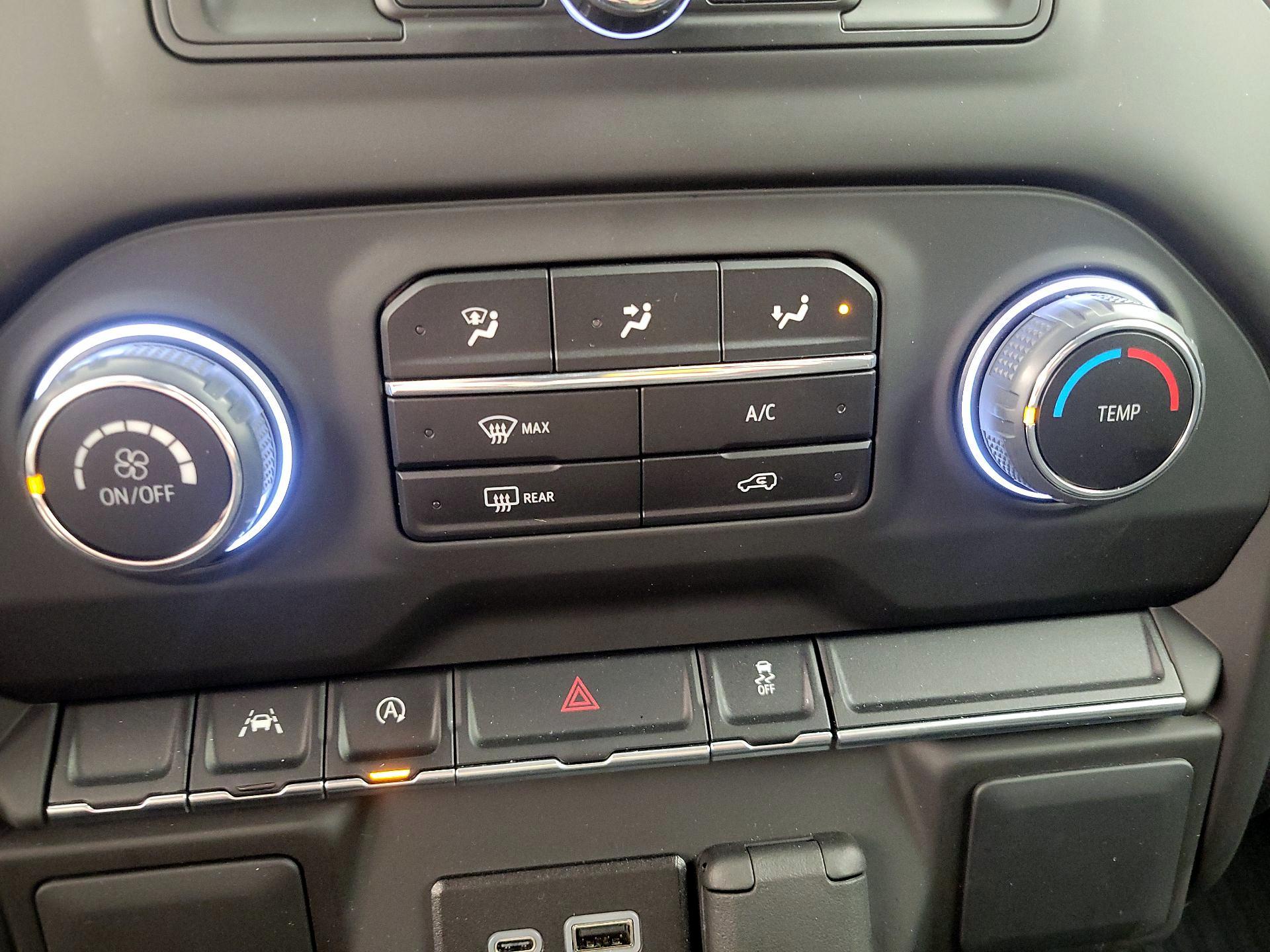 Thumbnail: 2024 Chevrolet Silverado 1500 - 16