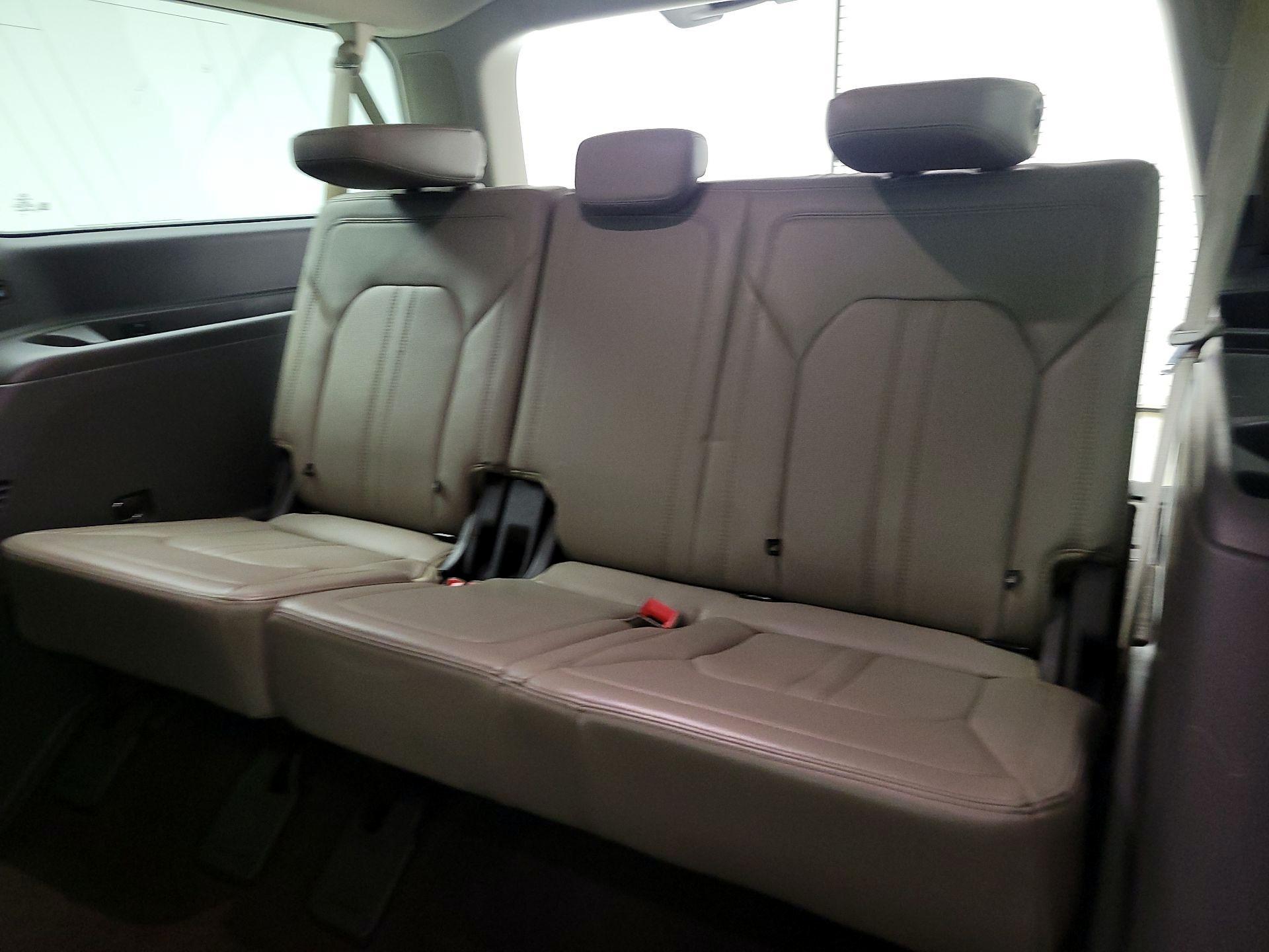 Thumbnail: 2019 Ford Expedition - 18