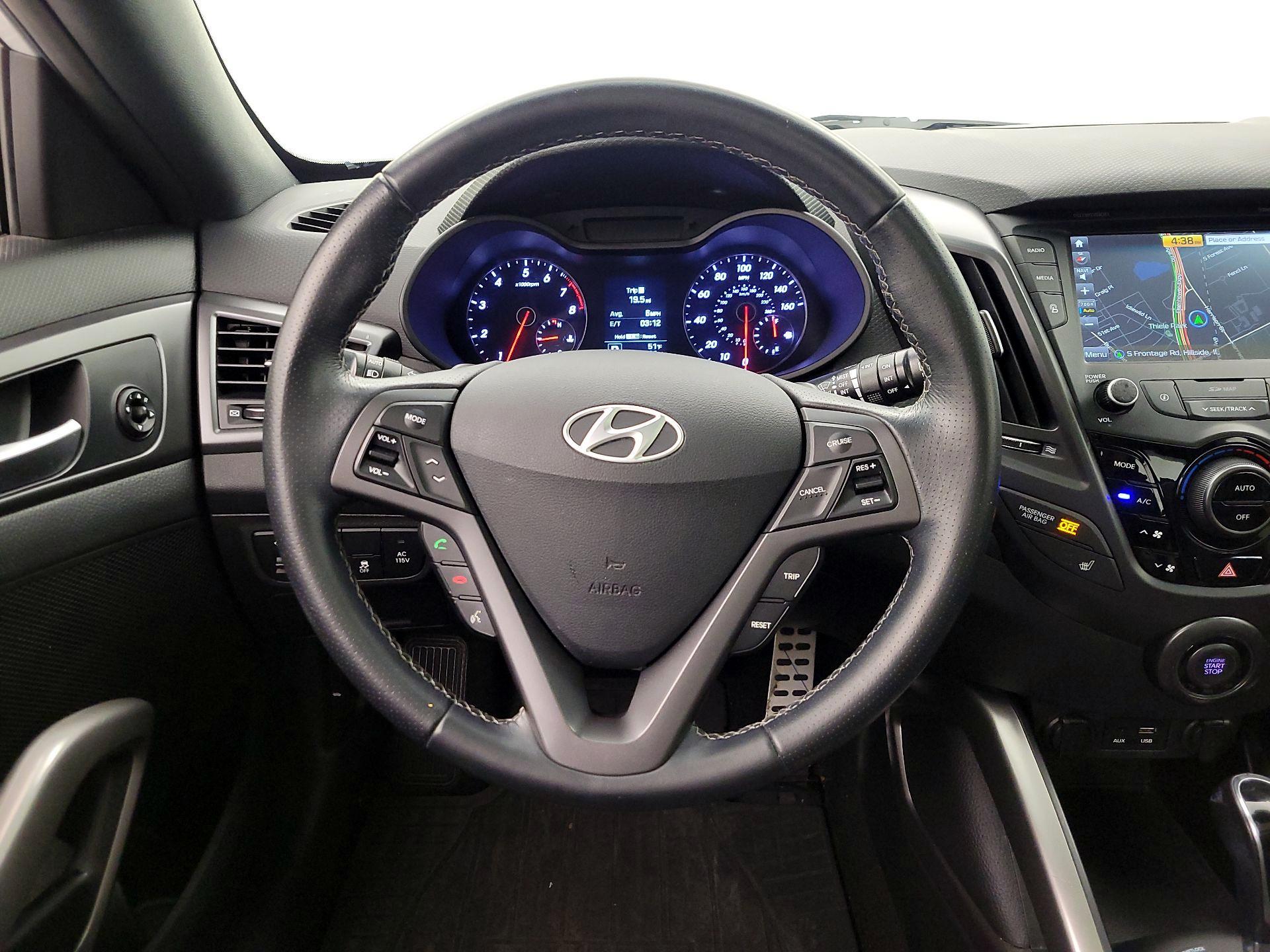 Thumbnail: 2017 Hyundai Veloster - 10