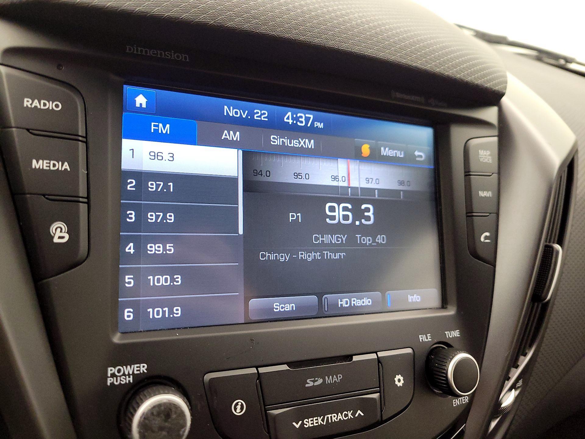 Thumbnail: 2017 Hyundai Veloster - 16